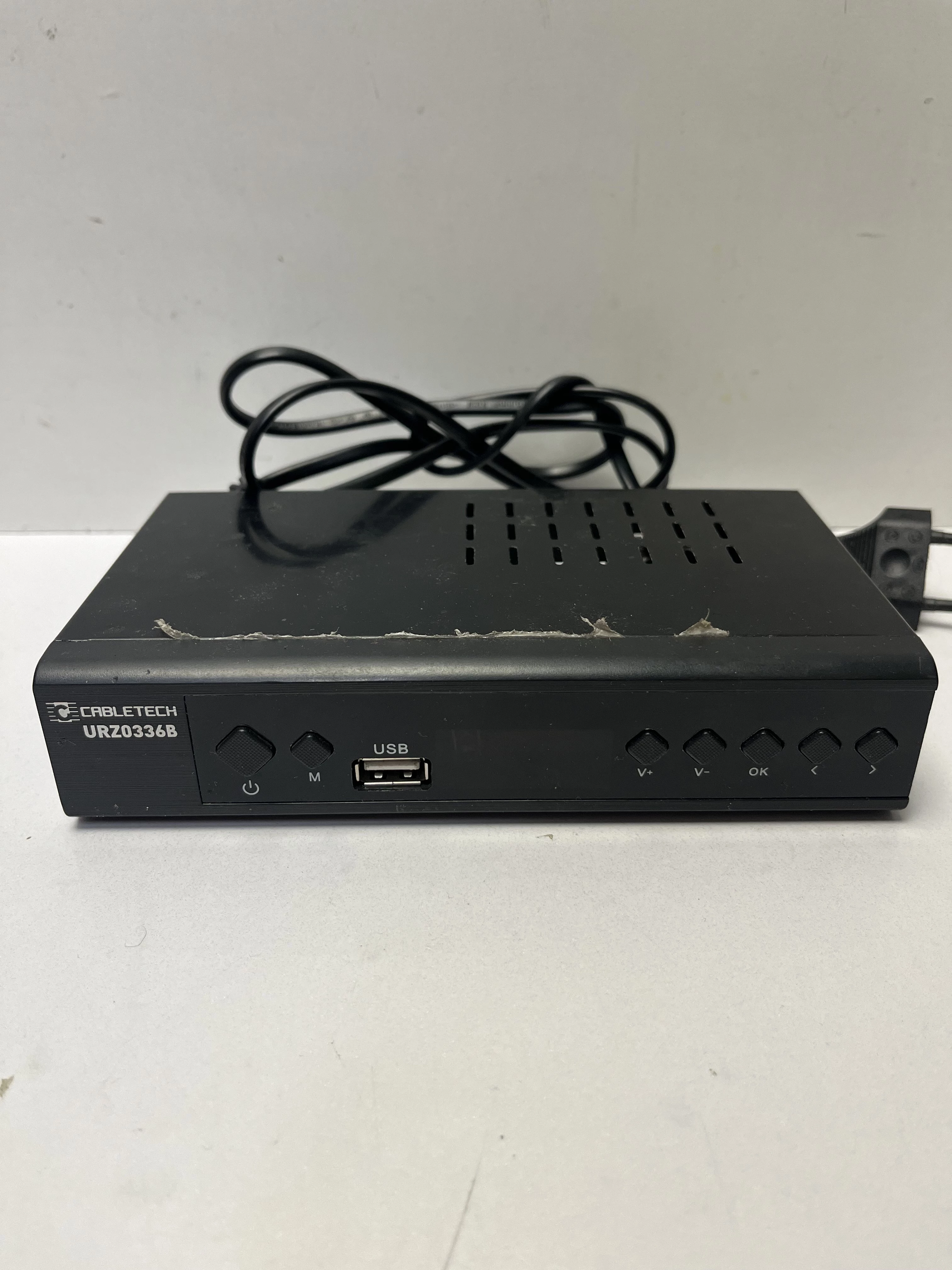 tuner-dvb-t2-cabletech-urz0336b-h265hevc-model-urz0336b