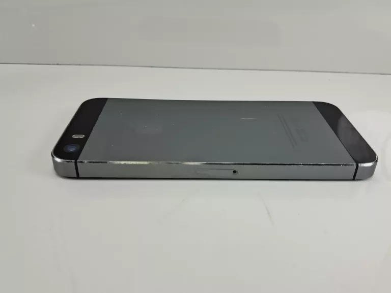 telefon-smartfon-apple-iphone-5s-1-gb-16-gb-4g-opis-wbudowana-pamiec-202869-214201