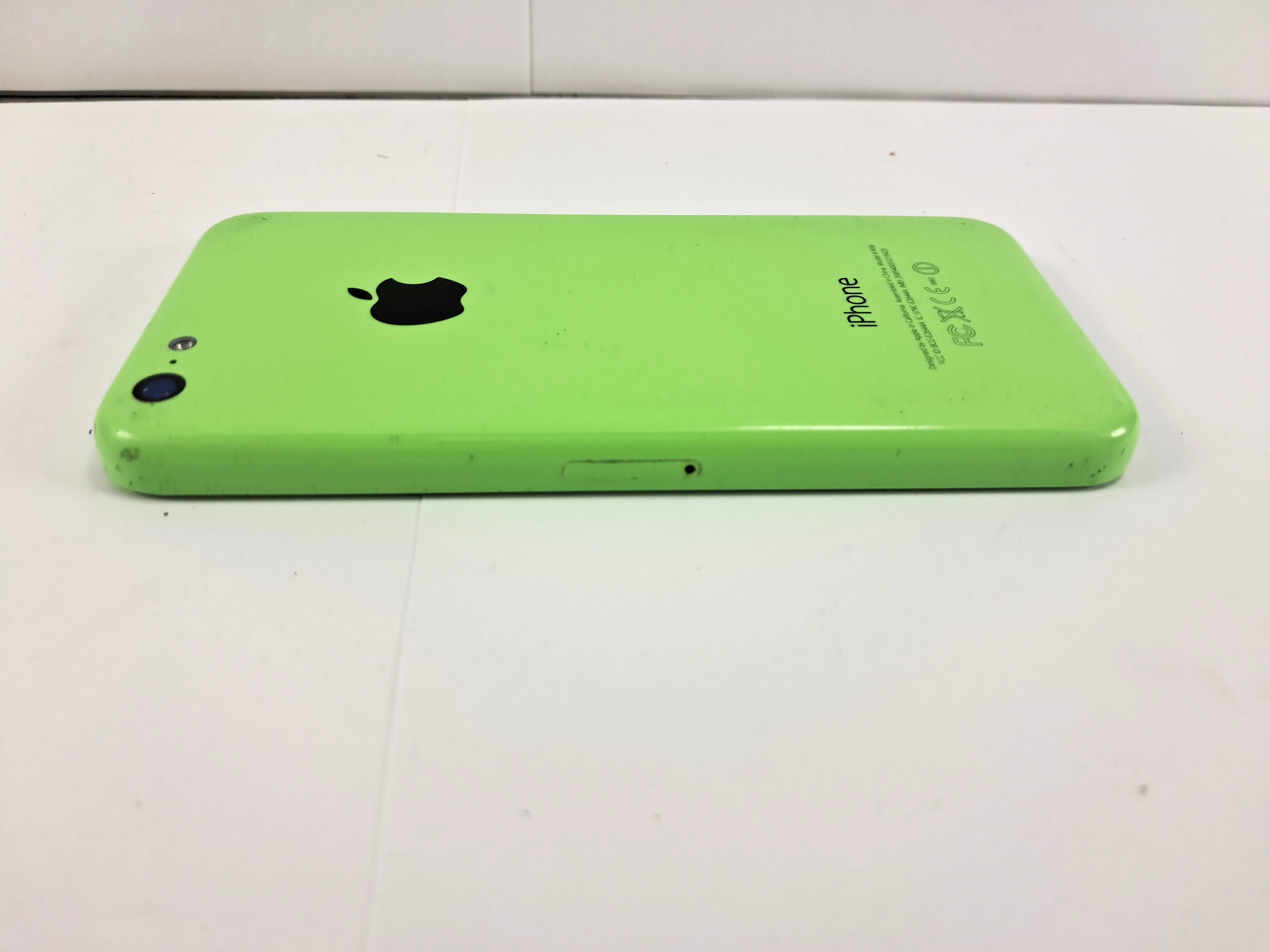 telefon-iphone-5c-zielony-przekatna-ekranu-400