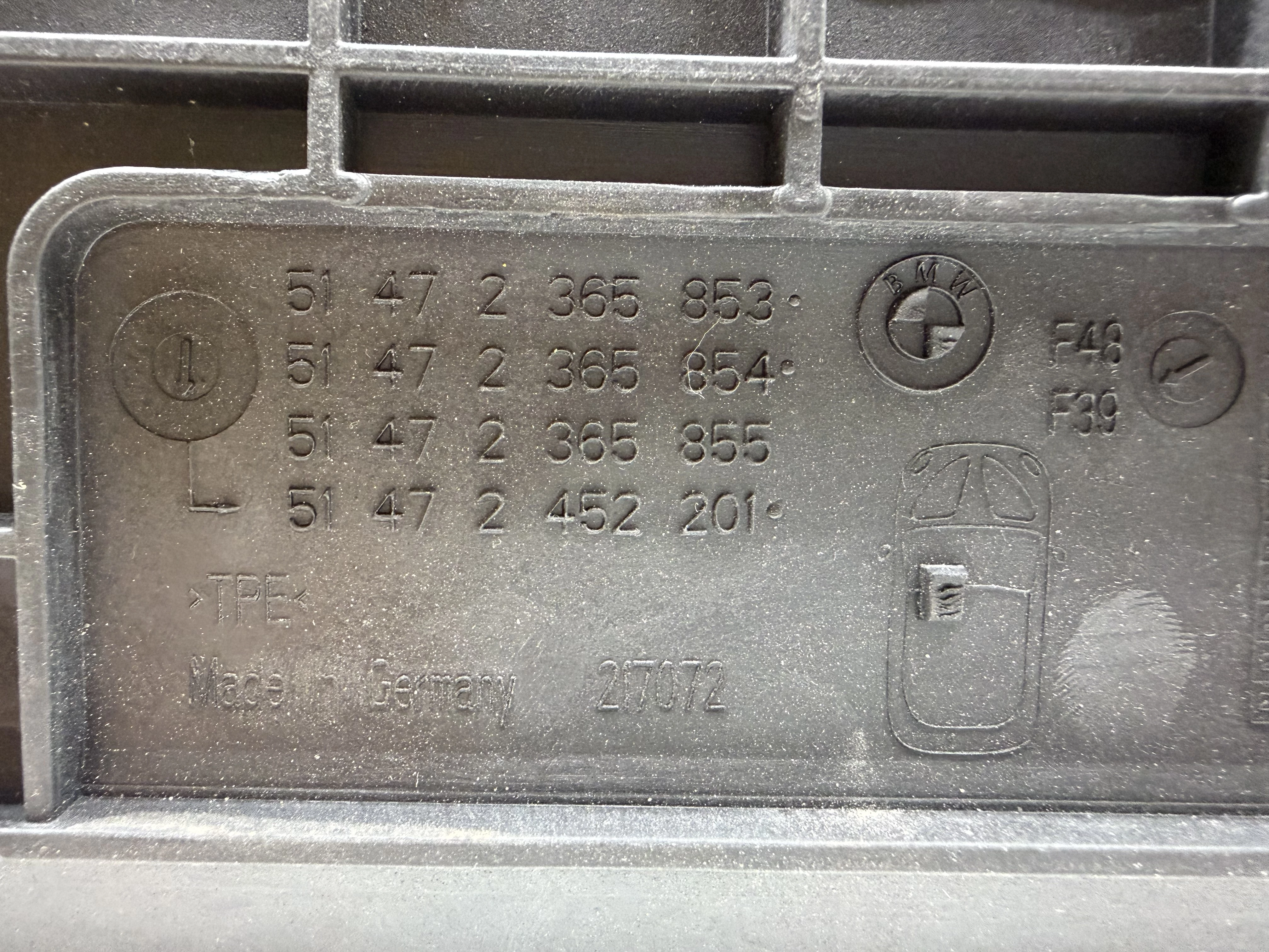 dywaniki-gumowe-bmw-x1-f48-x2-f39-komplet-producent-czesci-127415-28