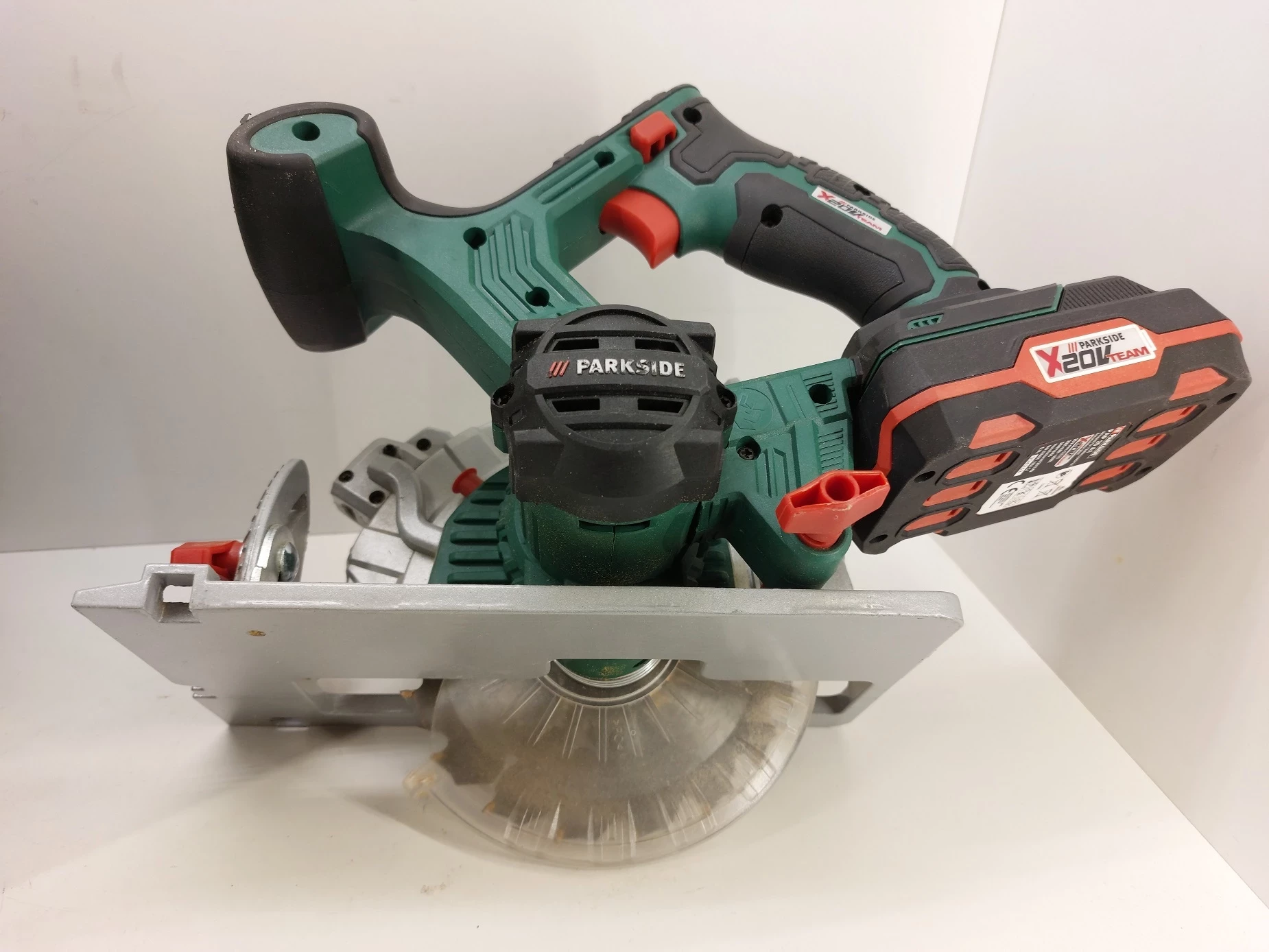 akumulatorowa-pilarka-tarczowa-20-v-phksa-20-li-c4-aku-lad-marka-248811-951182