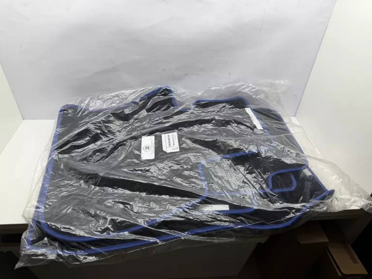 dywaniki-welurowe-bmw-x1-f48-x2-f39-m-pakiet-51478076828-oem-ean-gtin-8585053095972