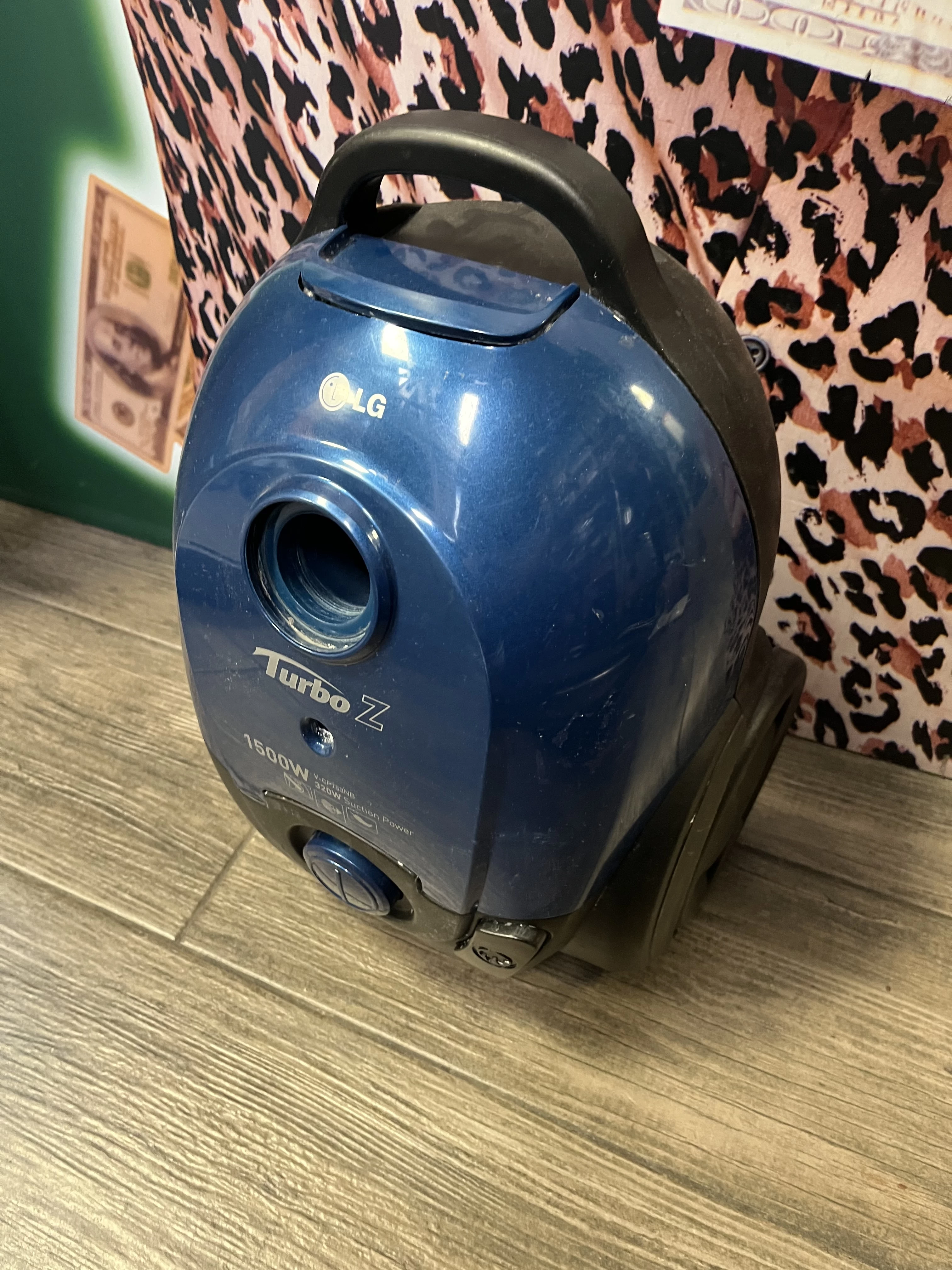 odkurzacz-lg-niebieski-turbo-z-1500w-rodzaj-odkurzacza-205422-1