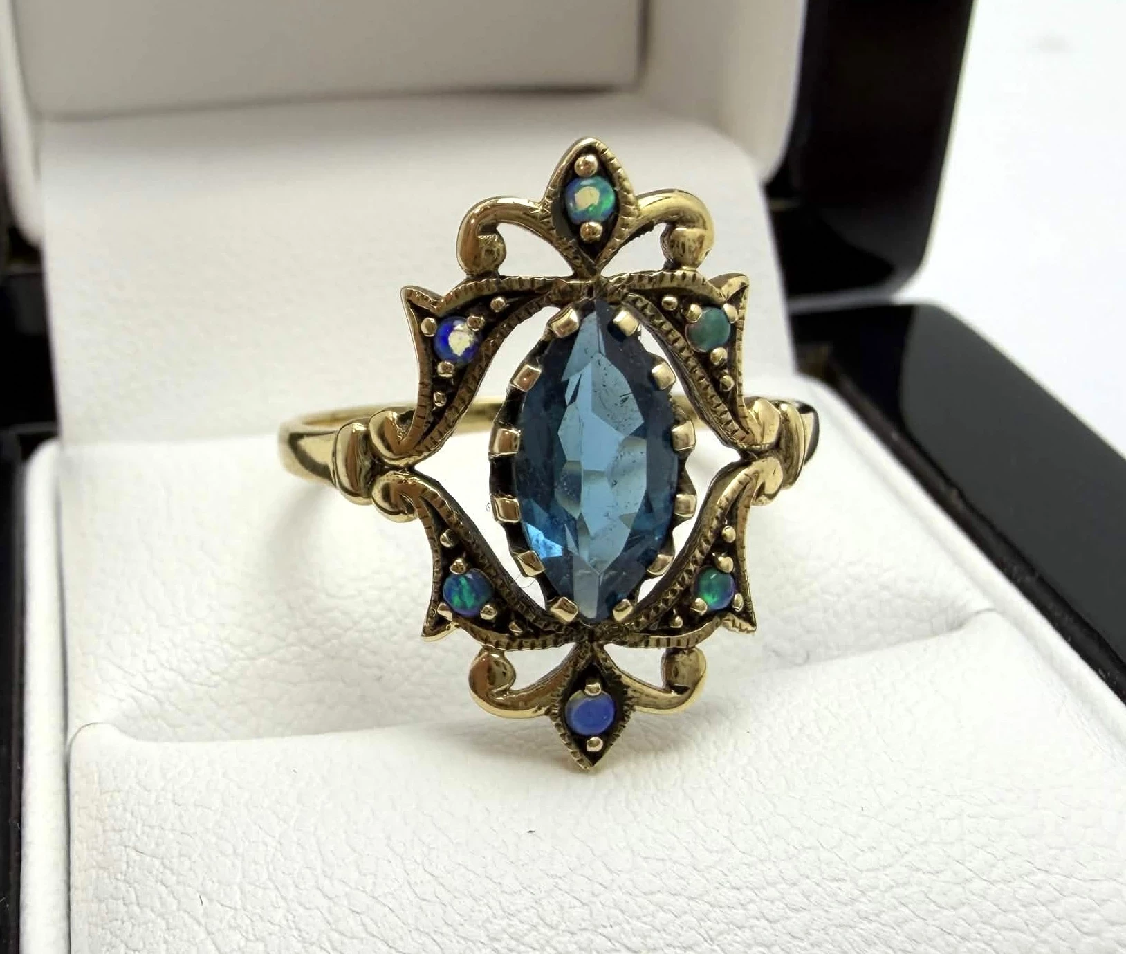 zloty-pierscionek-z-topazem-i-opalami-585-279g-r19-rozmiarsrednica-wew-mm-372-19