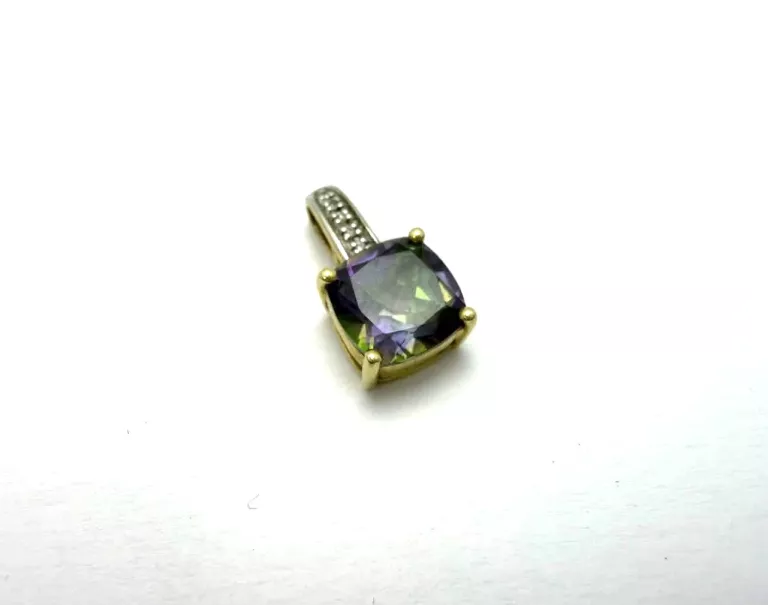 zlota-zawieszka-z-diamentami-i-mystic-topazem-585-127g-rodzaj-2205-2