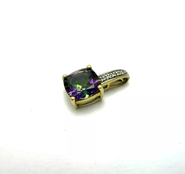 zlota-zawieszka-z-diamentami-i-mystic-topazem-585-127g-stan-11323-2