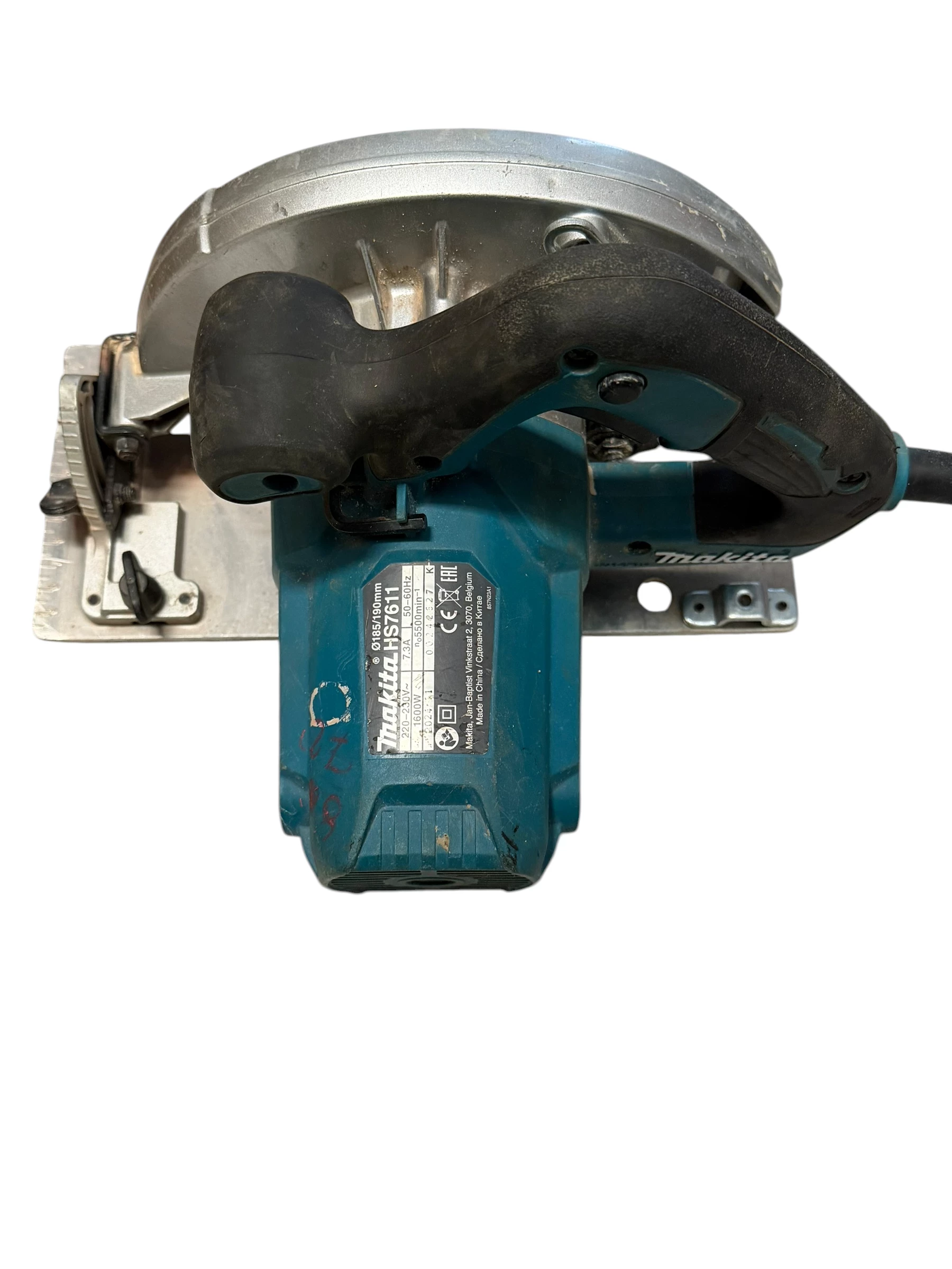 pilarka-makita-hs7611-srednica-otworu-pily-3000