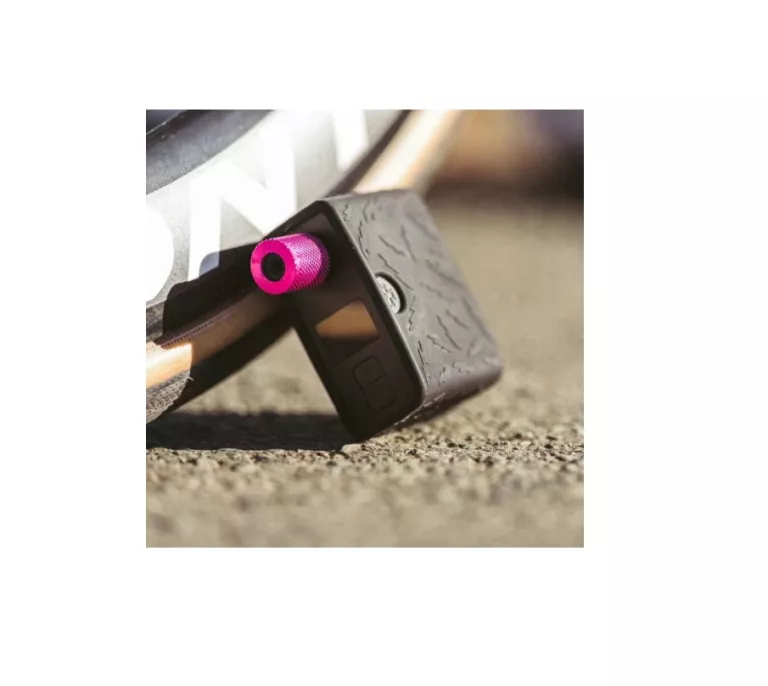 pompka-elektryczna-muc-off-airmach-electric-mini-inflator-pro-czarny-model-airmach-electric-mini-inflator-pro