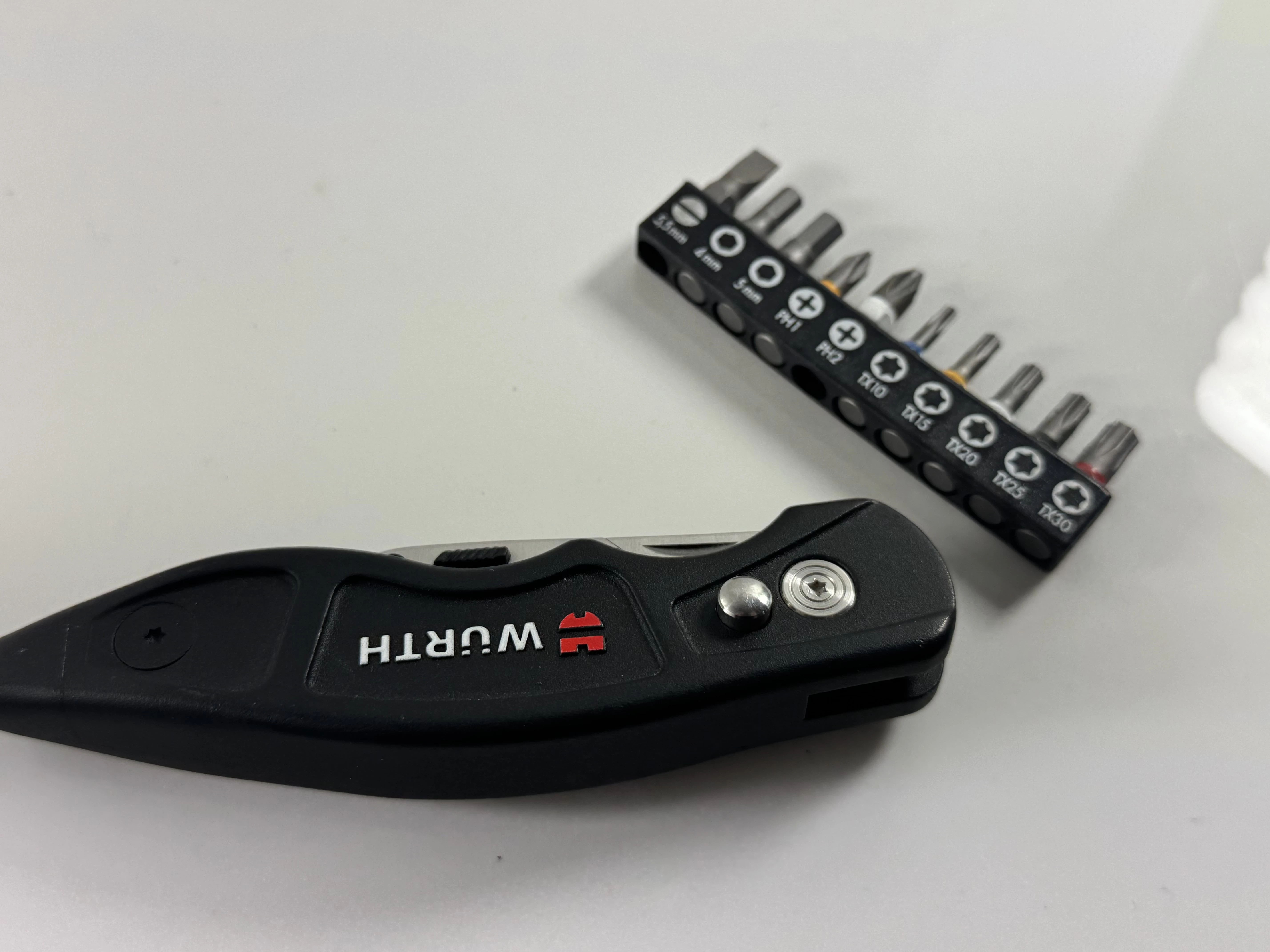 wurth-noz-monterski-instalatorski-z-bitami-polna-28-poznan-ska-x