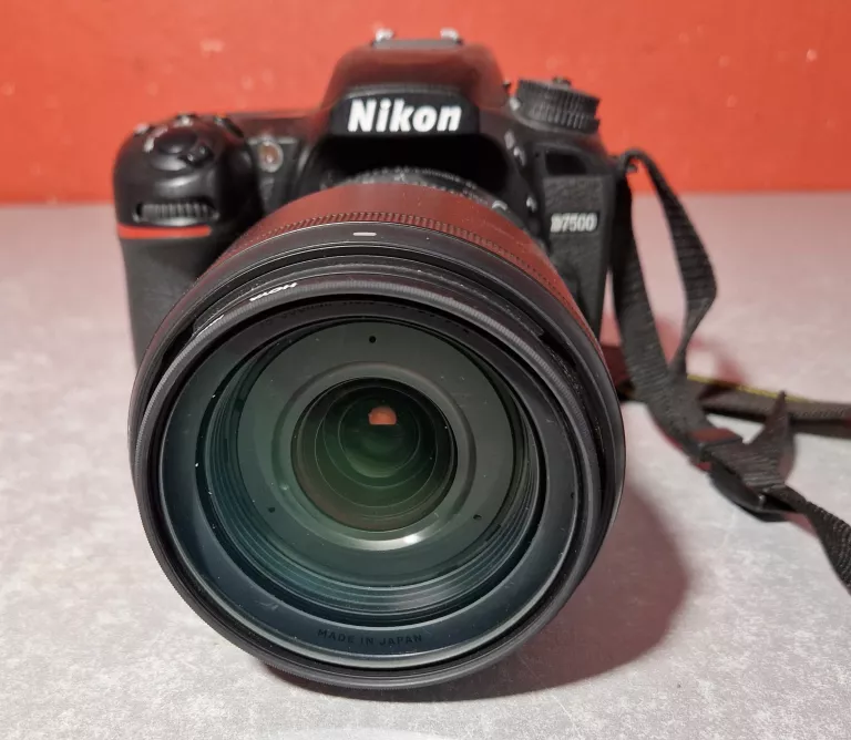 lustrzanka-nikon-d7500-obiektyw-sigma-18-300mm-nikon-135-63-dc-72-rozdzielczosc-2090