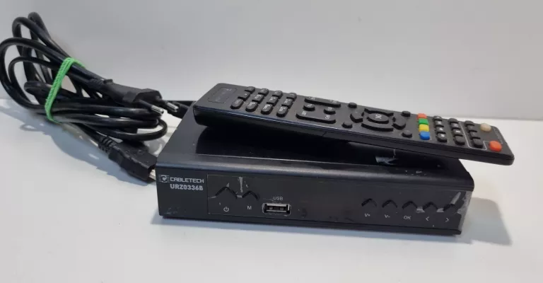 dekoder-dvbt-cabletech-urz0336b-pl-wolnosci-801-sroda-sl