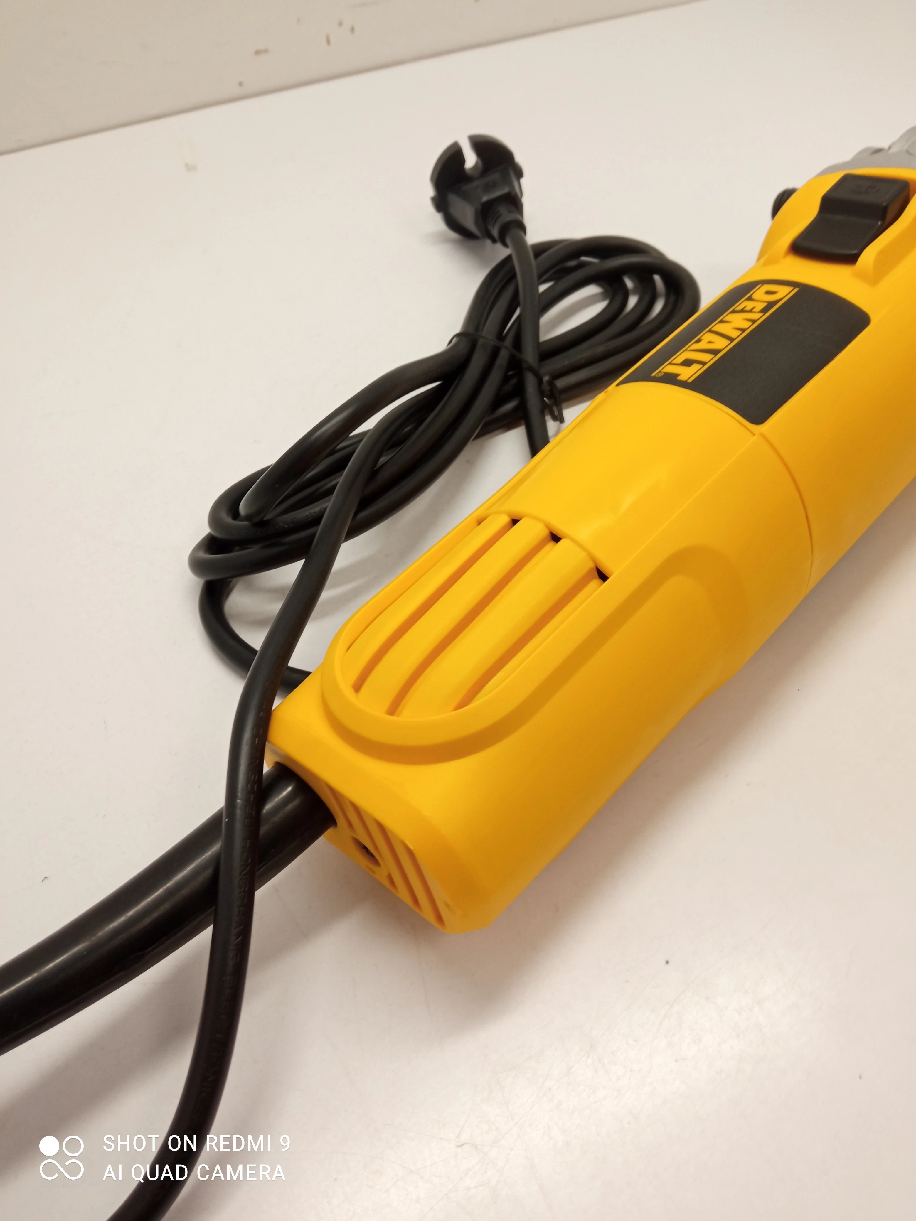 szlifierka-katowa-dewalt-dwe4117-stan-11323-2