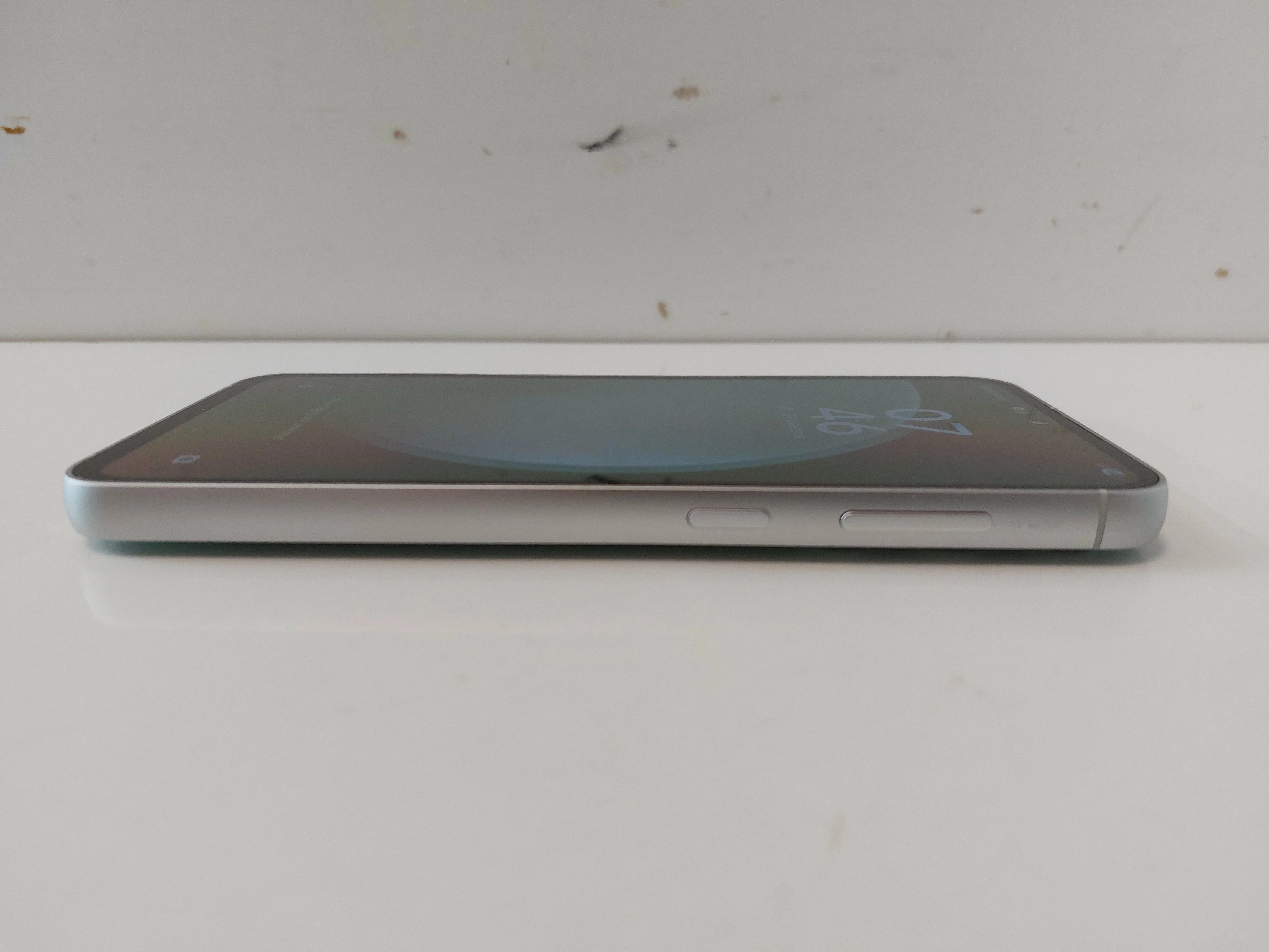 samsung-galaxy-s23-fe-8-gb-128-gb-5g-zielony-mint-przekatna-ekranu-640