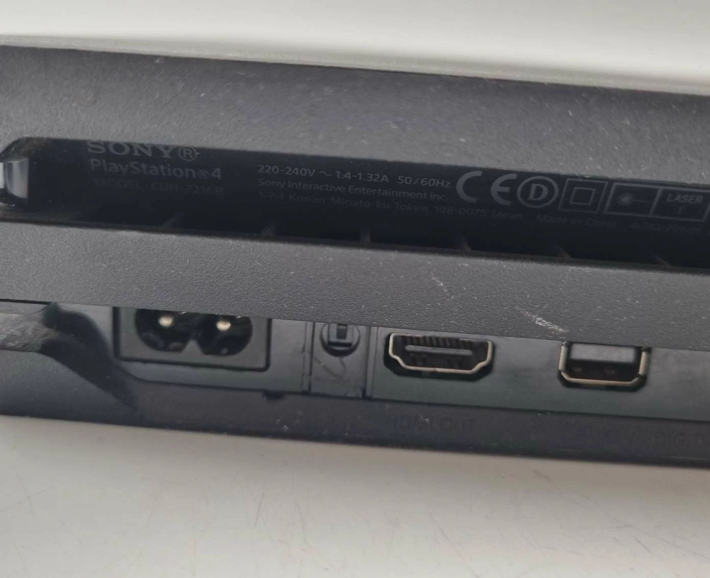 konsola-sony-ps4-pro-cuh-7216b-1tb-pad-wersja-130590-3