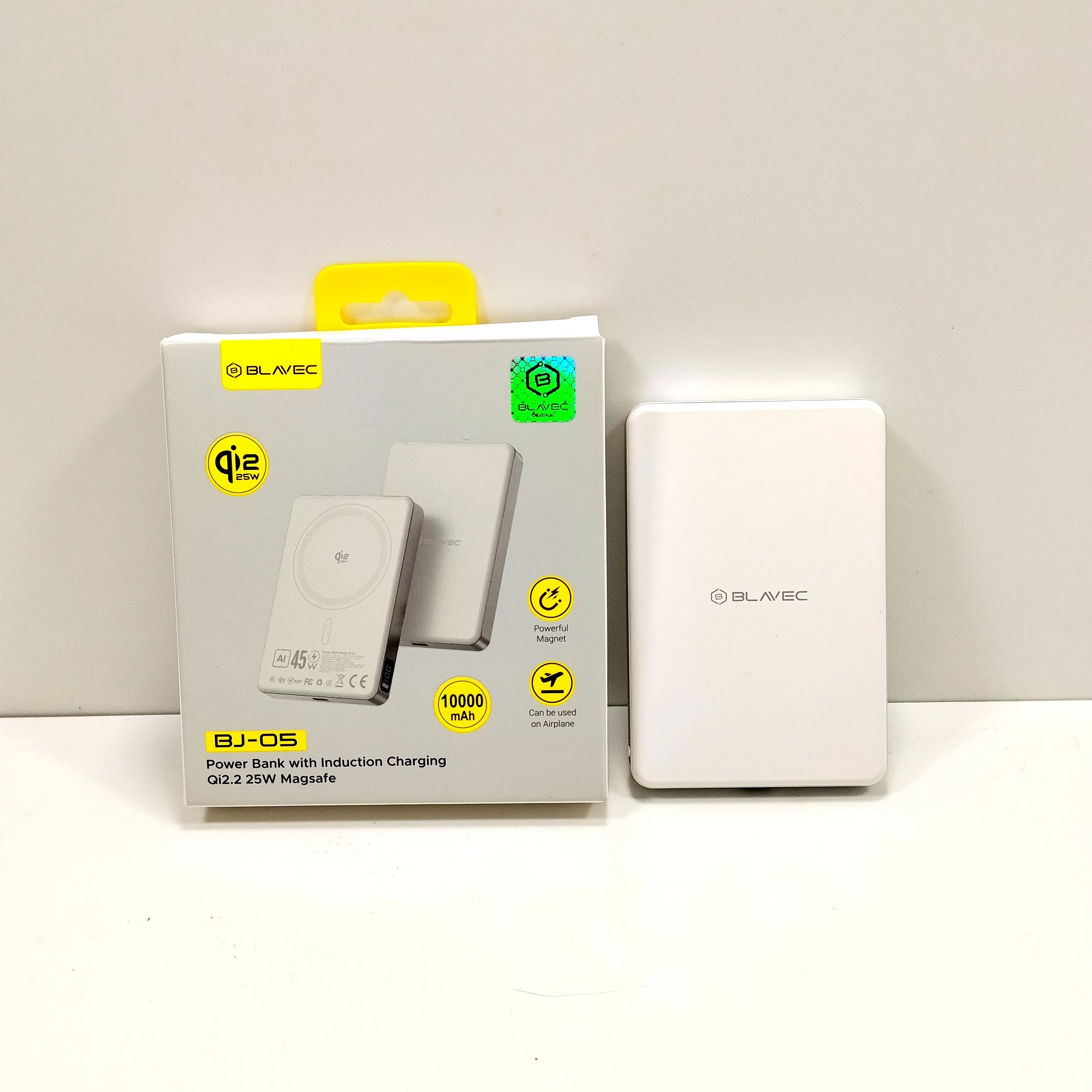 powerbank-indukcyjny-blavec-bj-05-10000mah-aleje-karola-marcinkowskiego-15-poznan