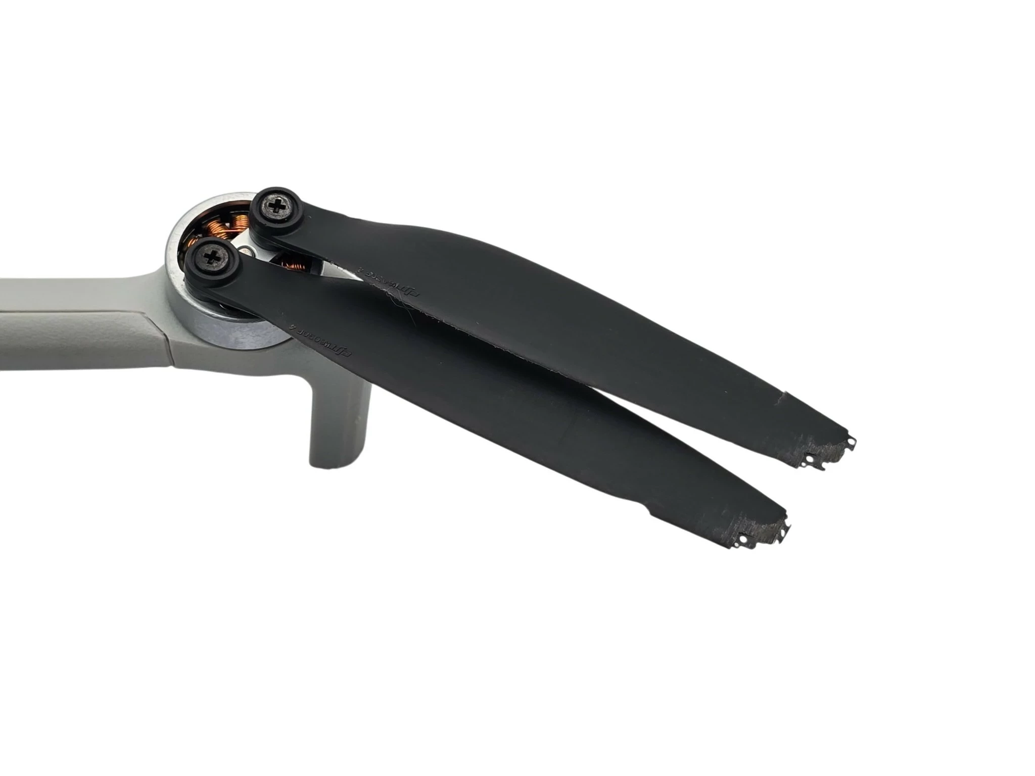 dron-dji-mini-3-dji-rc-wideo-4k-hdr-czas-lotu-do-38-min-3-aku-249g-czas-lotu-38