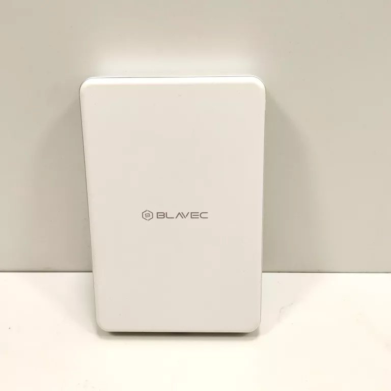 powerbank-indukcyjny-blavec-bj-05-10000mah-stan-11323-2
