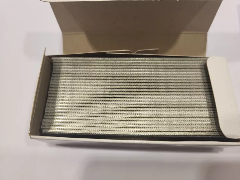 gwozdzie-18ga-kat-90-1x40mm-5-tys-makita-f-31931-stan-11323-2