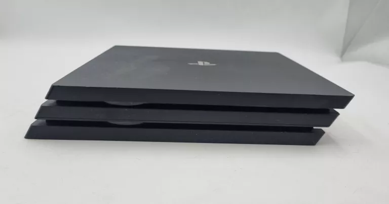 konsola-sony-ps4-pro-cuh-7216b-1tb-pad-kolor-249512-1647413