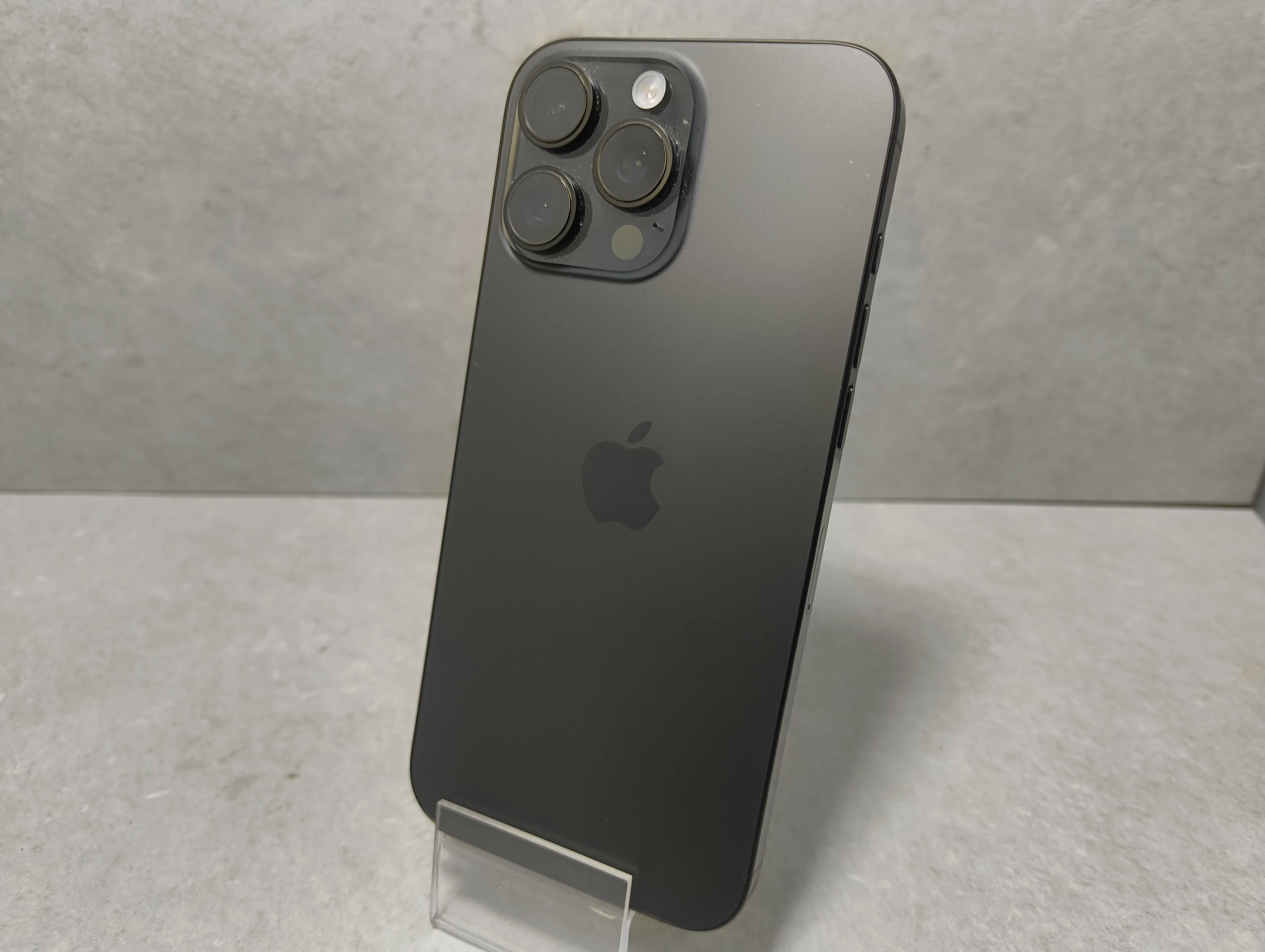 telefon-iphone-16-pro-max-256gb-95-wbudowana-pamiec-202869-214185