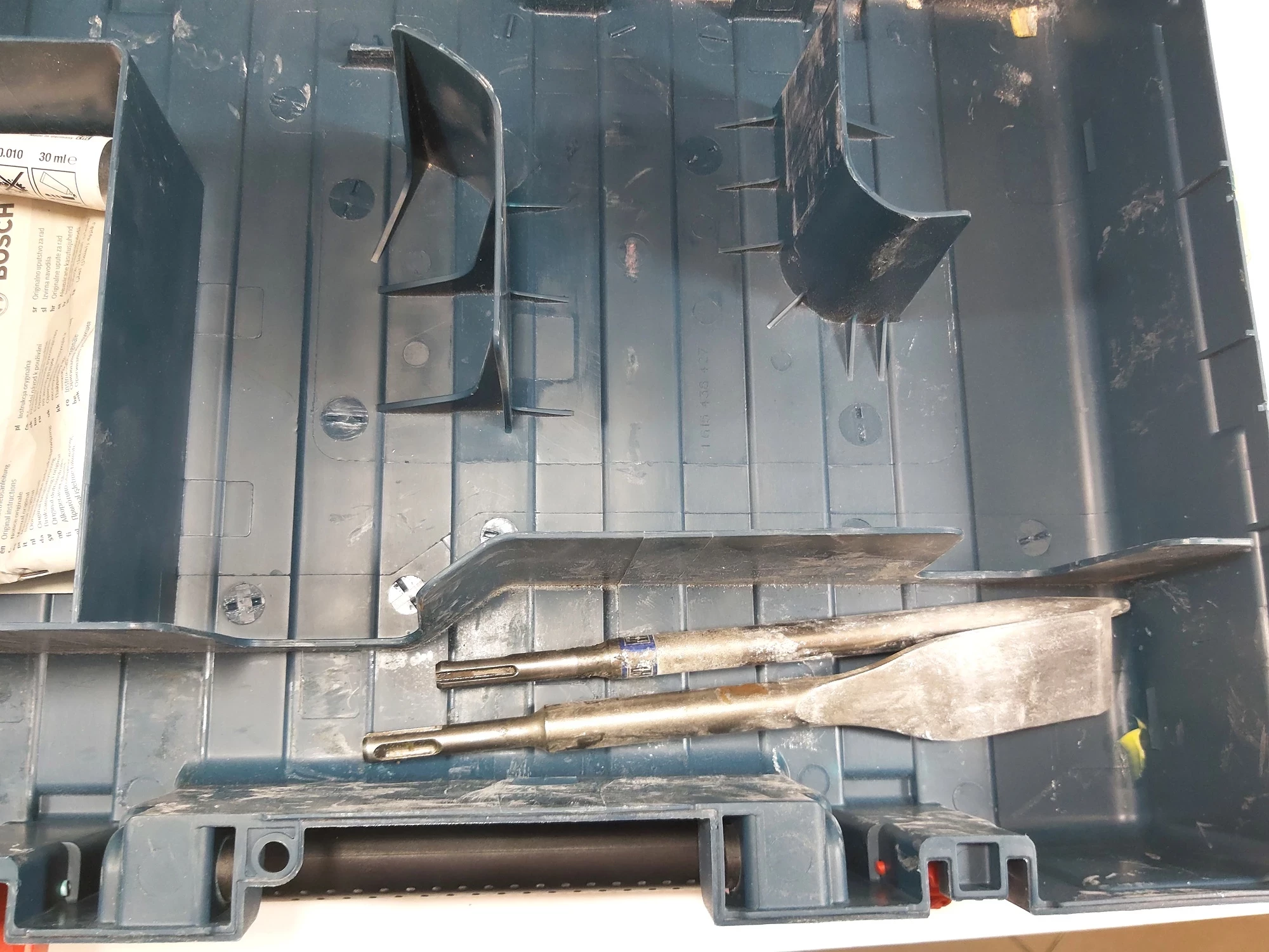 mlot-udarowy-bosh-gsh-3e-650w-walzika-maksymalna-moc-65000