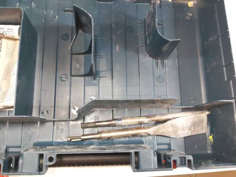 mlot-udarowy-bosh-gsh-3e-650w-walzika-maksymalna-moc-65000