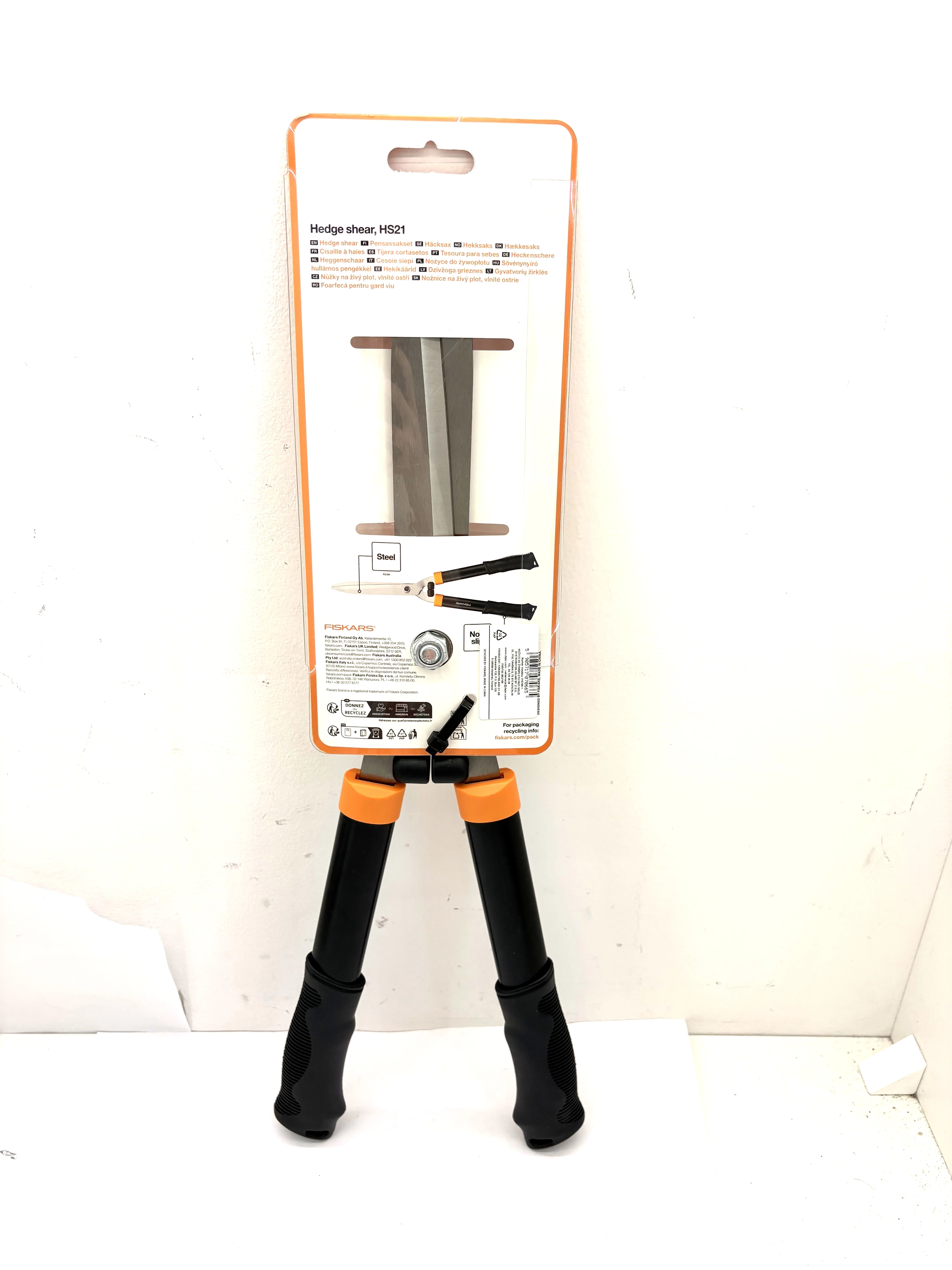 nozyce-do-zywoplotu-fiskars-solid-hs21-model-1026827-ean-gtin-6411501150271