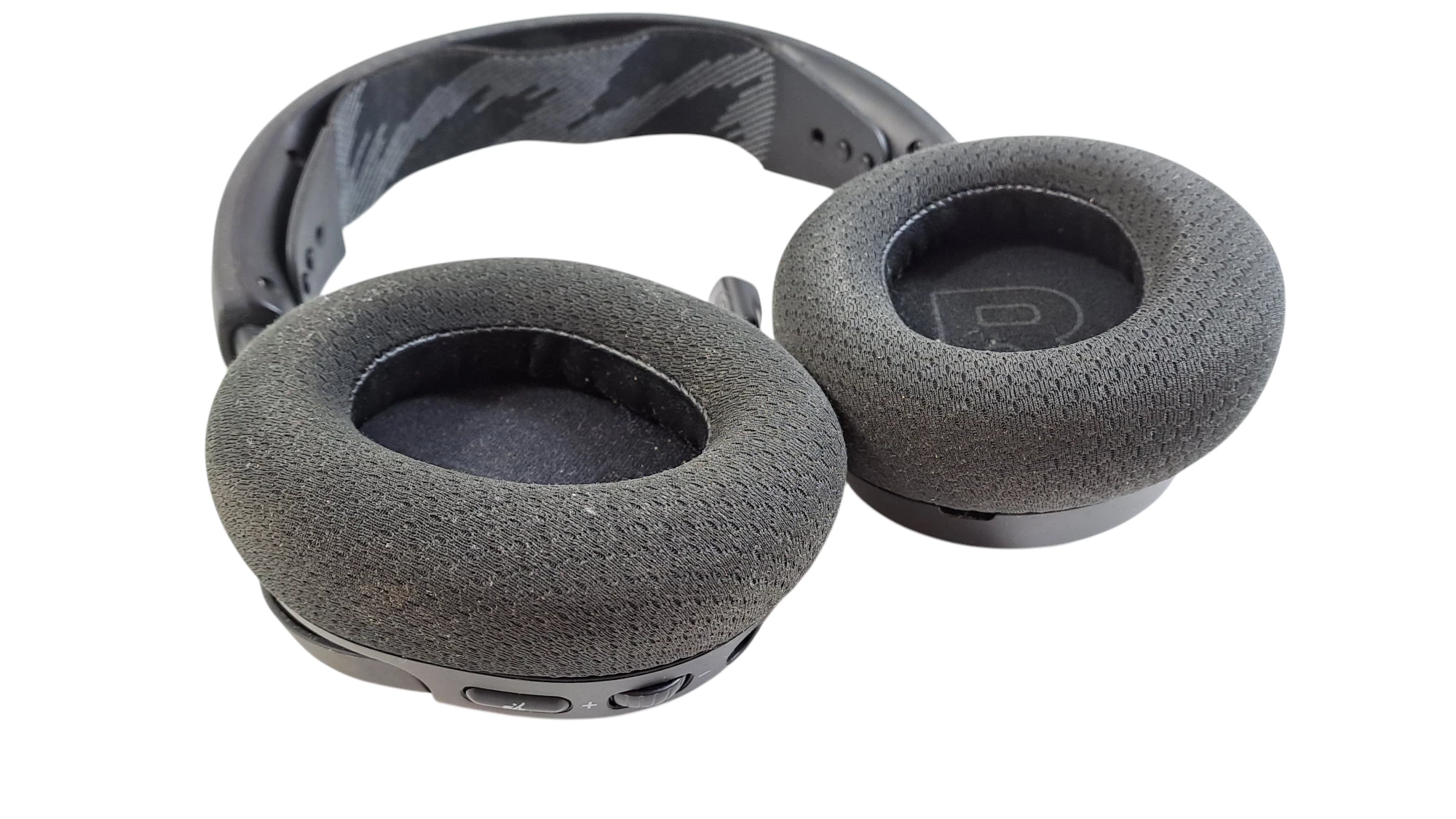 sluchawki-steelseries-arctis-nova-1-stan-11323-2