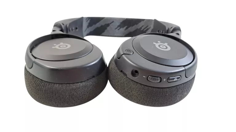 sluchawki-steelseries-arctis-nova-1-rodzaj-sluchawek-203681-217757