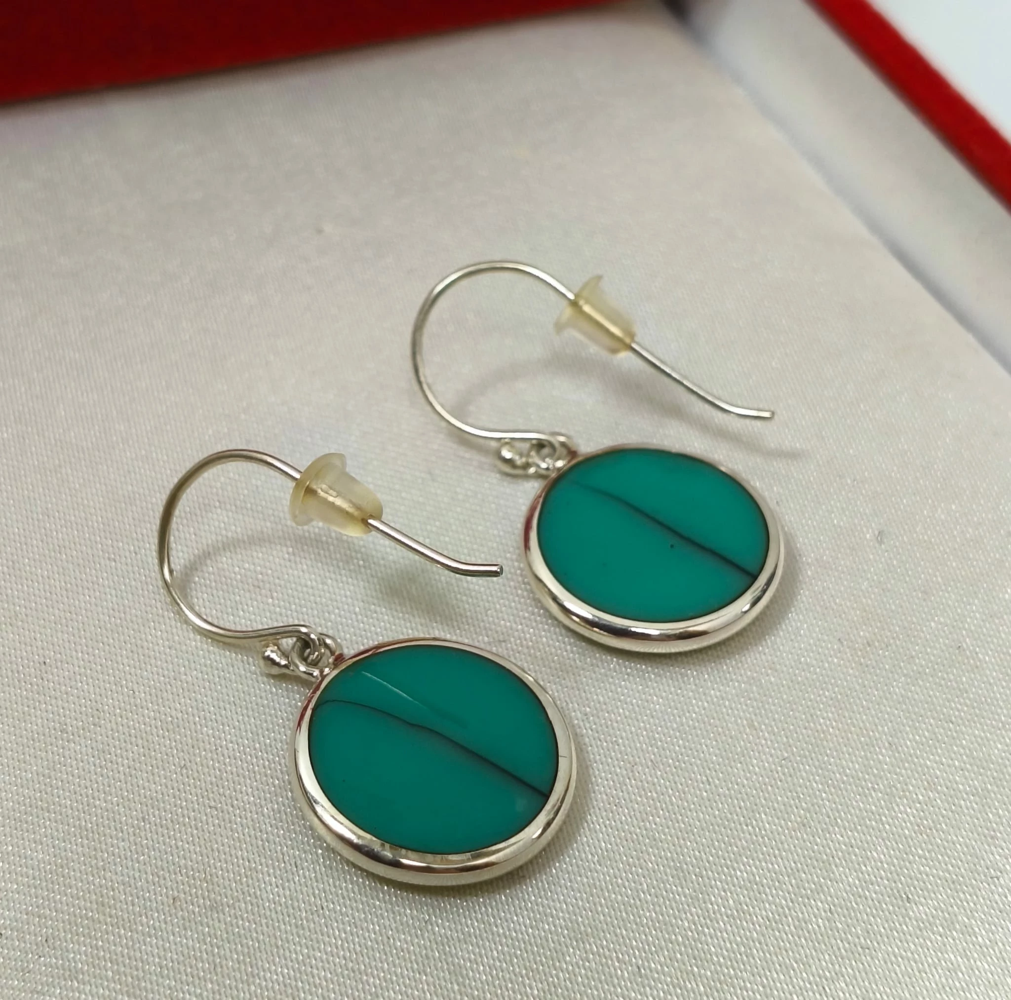 srebrne-kolczyki-925-zielony-kamien-okragle-wiszace-295-mm-lekkie-material-15835-4