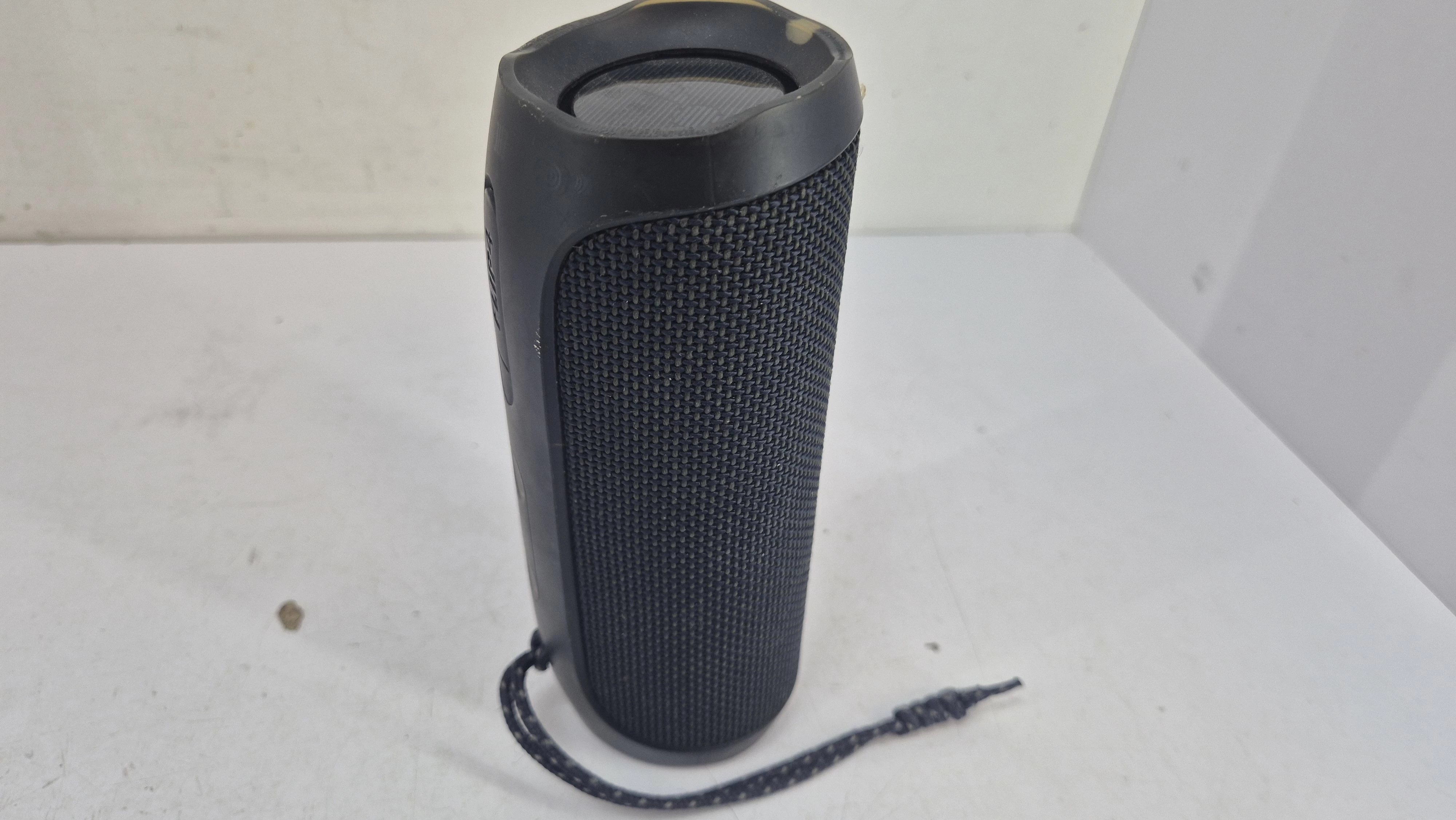 glosnik-jbl-flip-4-zasilanie-209202-1769478