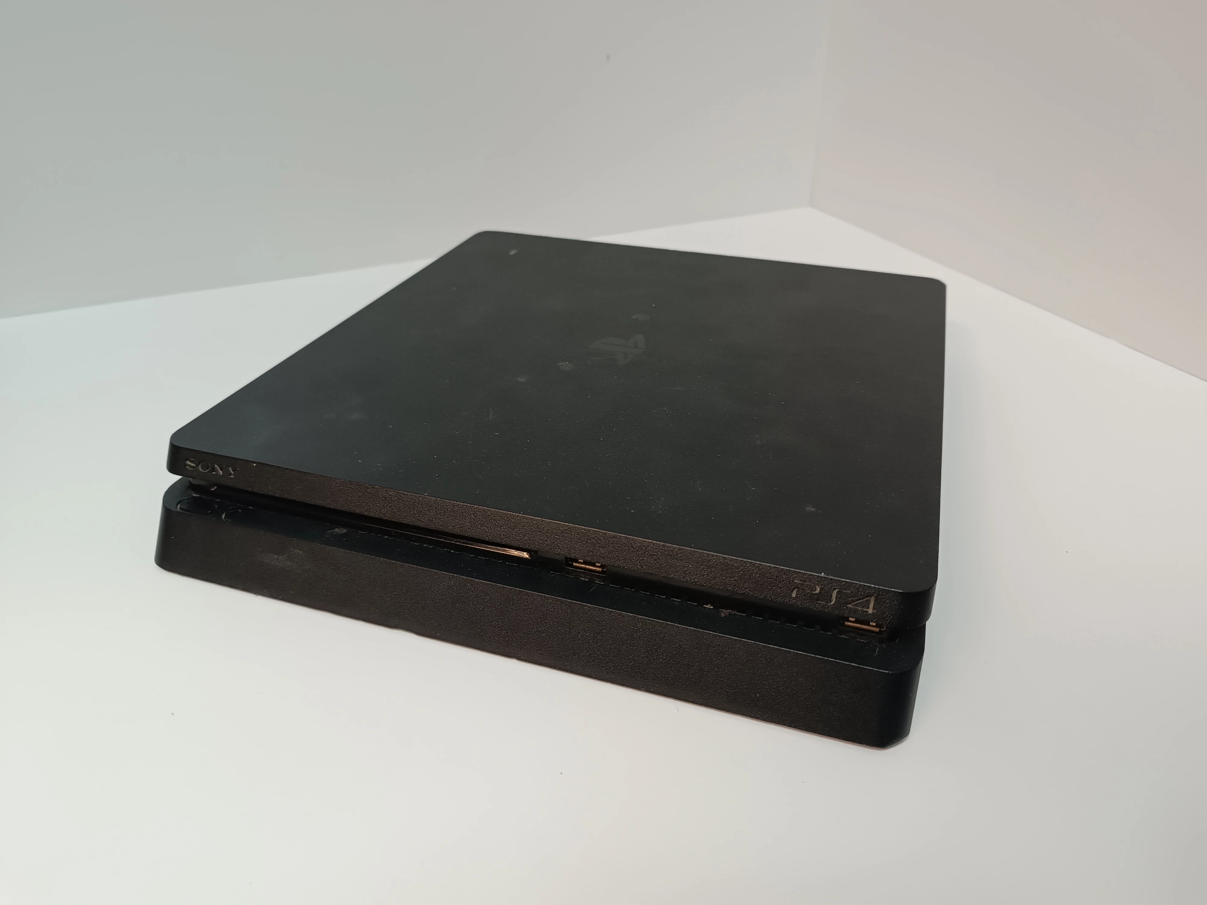 konsola-sony-playstation-4-500-gb-wersja-130590-2