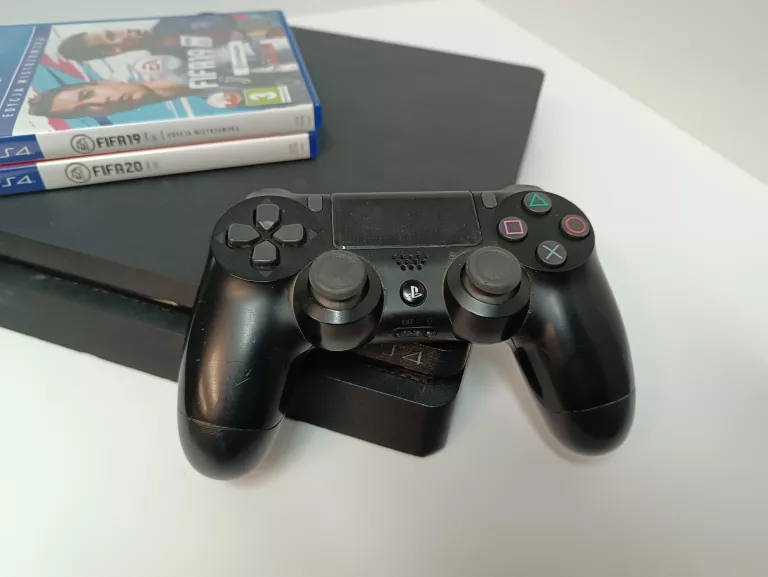 konsola-sony-playstation-4-500-gb-kod-producenta-cuh-2216a