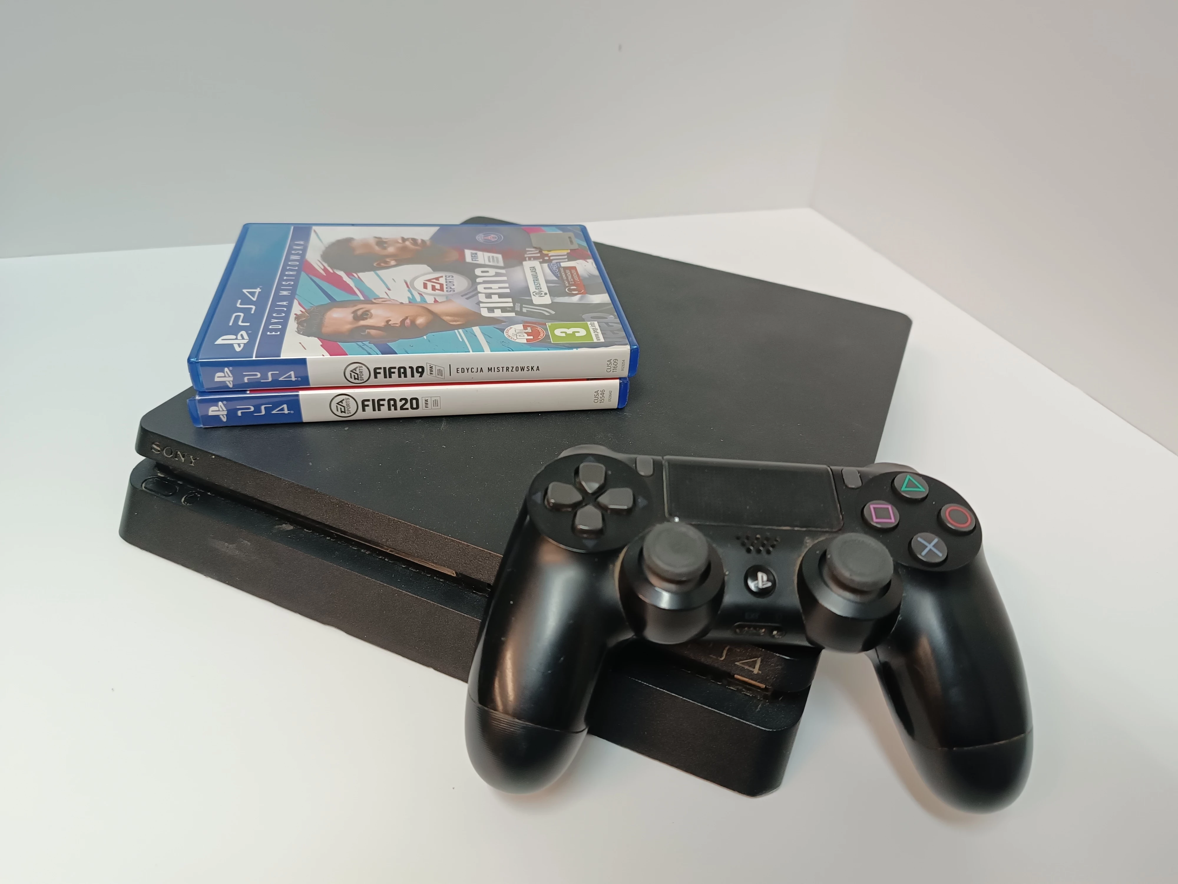 konsola-sony-playstation-4-500-gb-ean-gtin-711719407577