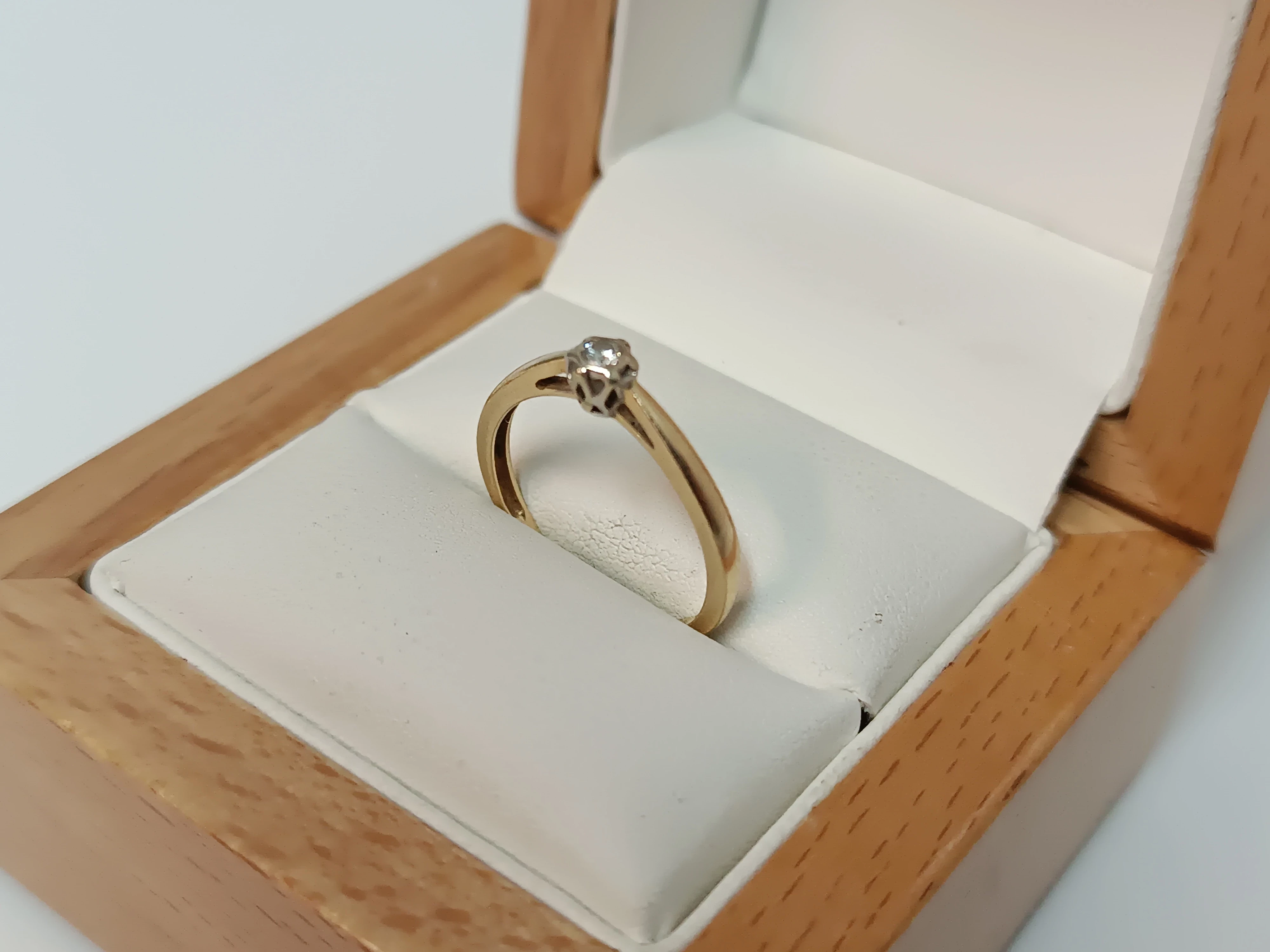 piekny-zloty-pierscionek-pr-585-140-g-roz-12-ean-gtin-5905664136490