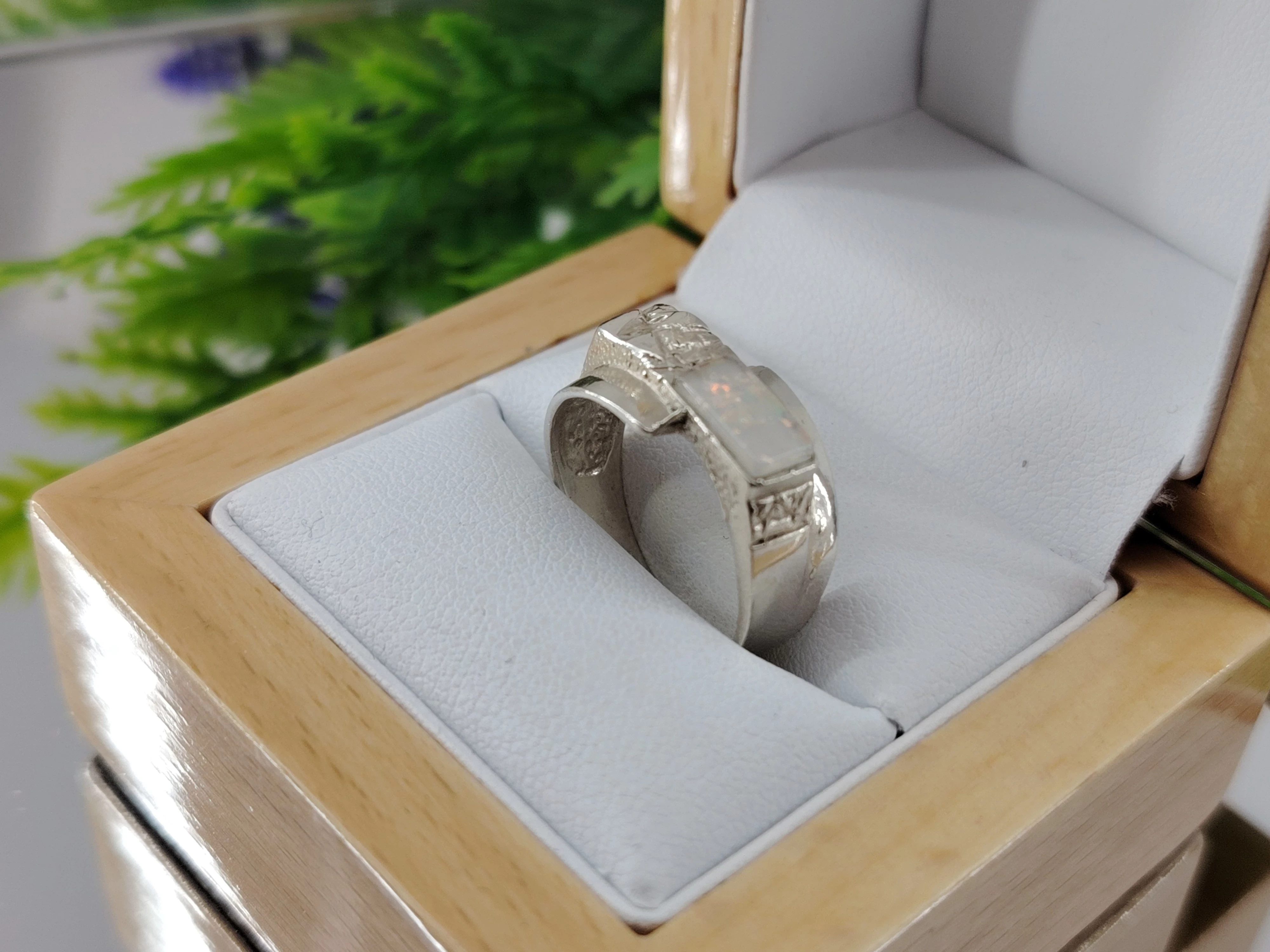 piekny-pierscionek-srebro-925-403g-r-18-aleja-wolnosci-15b-czestochowa-sj