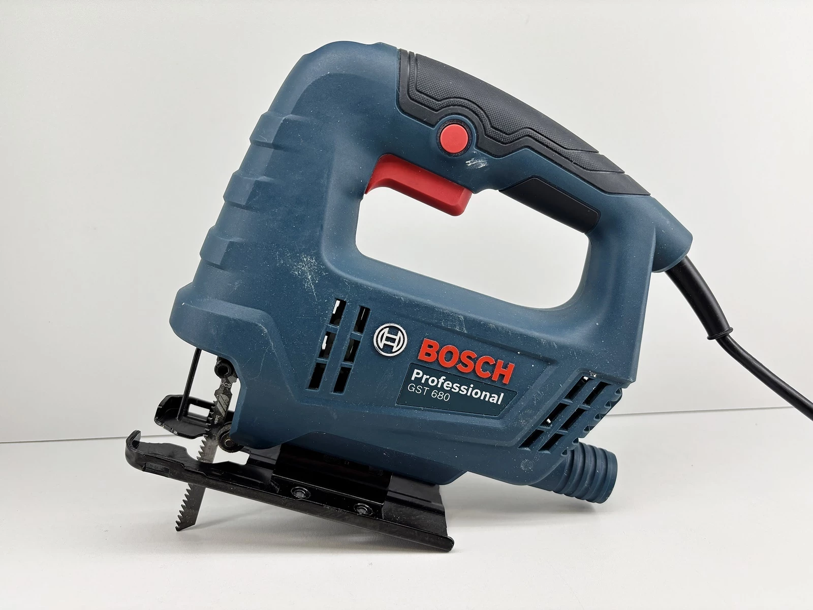 bosch-professional-gst-680-wyrzynarka-sieciowa-korpus-solo-500w-osiedle-teatralne-3u15-krakow