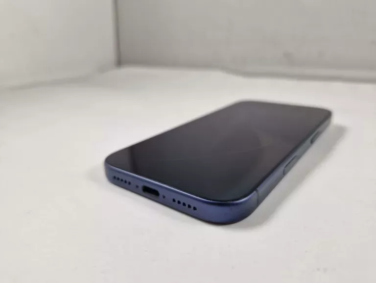 apple-iphone-17-pro-256gb-bat-100-igla-komplet-kod-producenta-mg8j4hxa