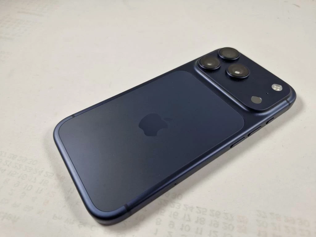 apple-iphone-17-pro-256gb-bat-100-igla-komplet-przekatna-ekranu-630