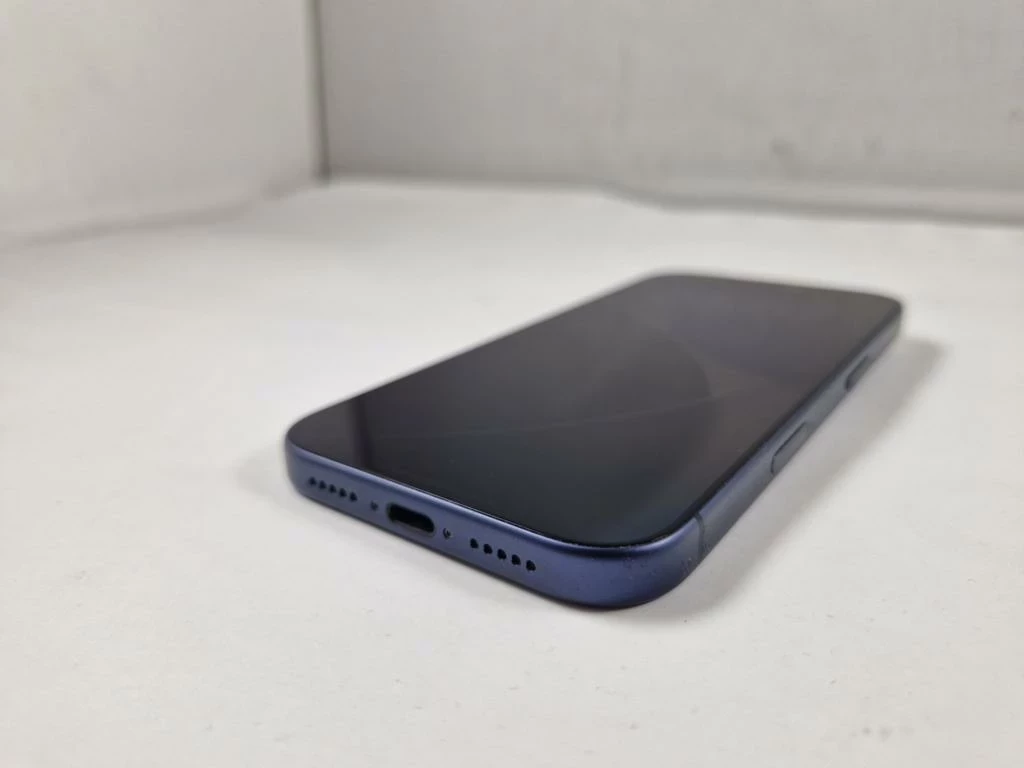 apple-iphone-17-pro-256gb-bat-100-igla-komplet-kod-producenta-mg8j4hxa