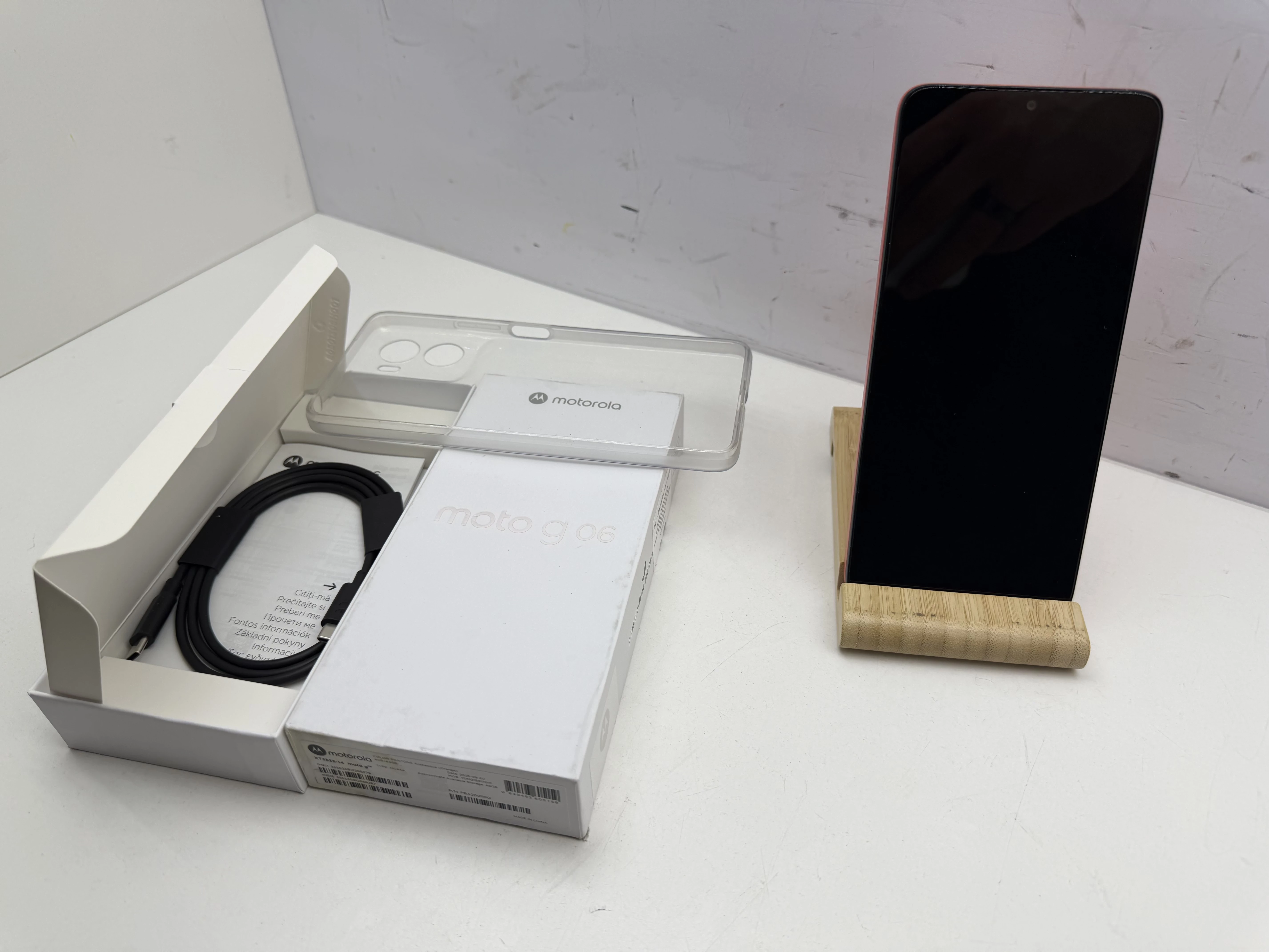 motorola-moto-g04-4gb64gb-wbudowana-pamiec-202869-214193