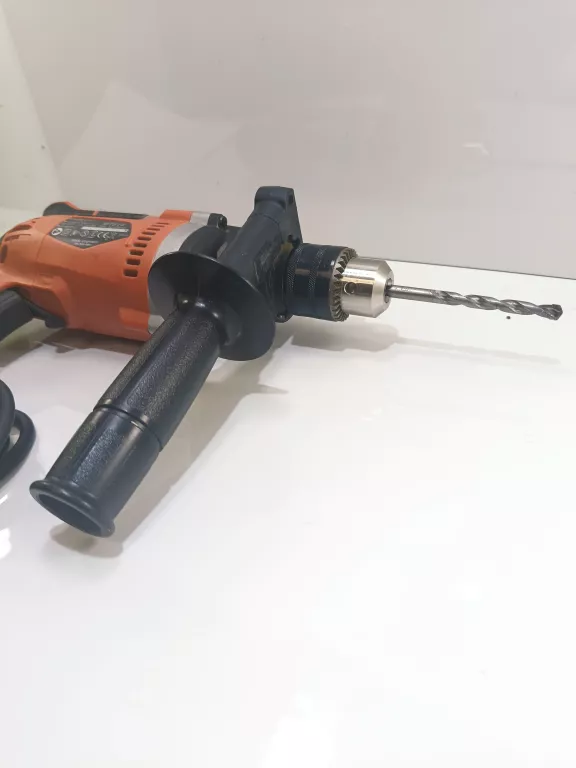 maktec-wiertarka-udarowa-sieciowa-430w-regulacja-obrotow-mt817-waga-wiertarki-200