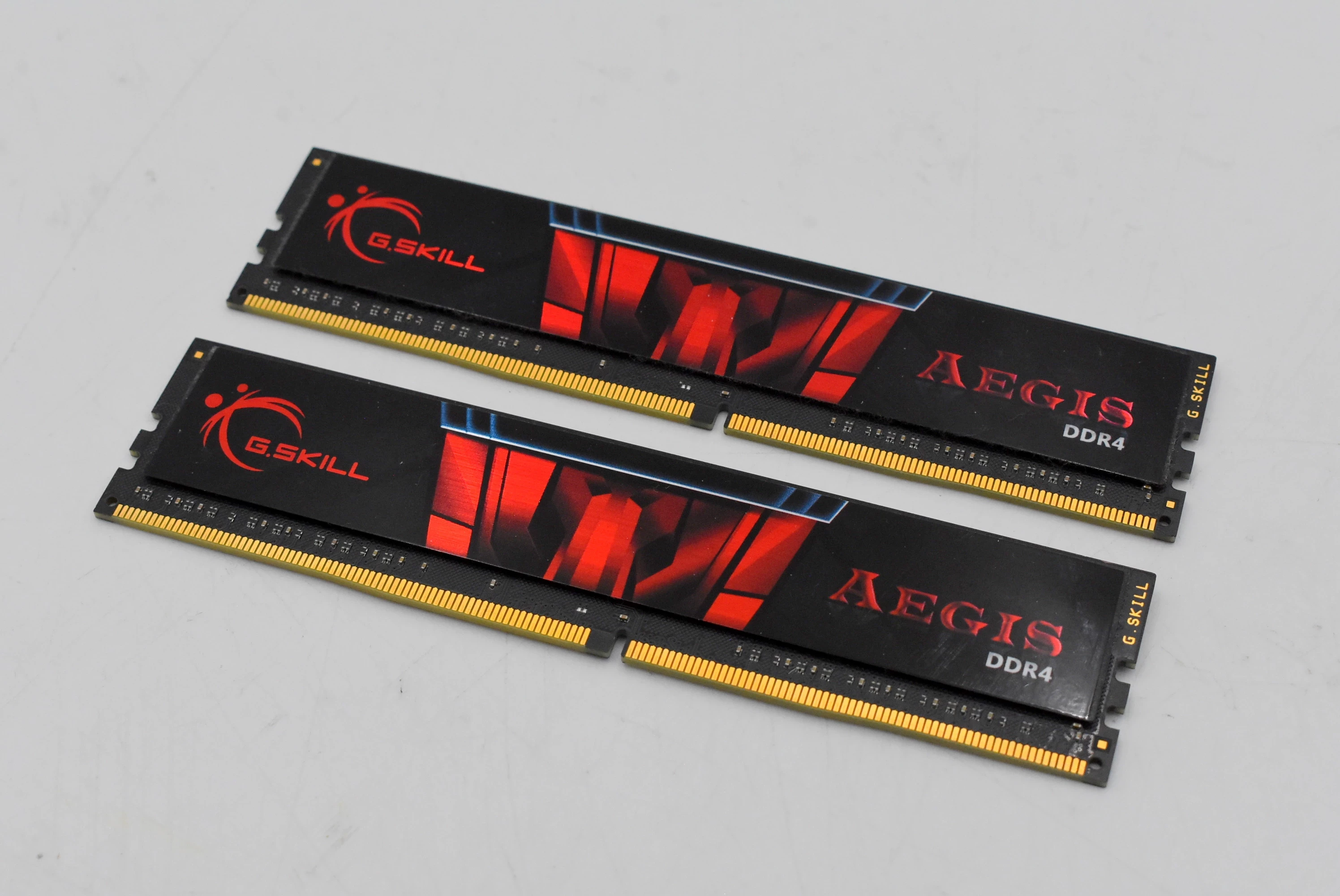 gskill-aegis-16gb-2x-8gb-ddr4-pc4-3200mhz-cl16-f4-3200c16d-16gis-os-piastowskie-74a-poznan