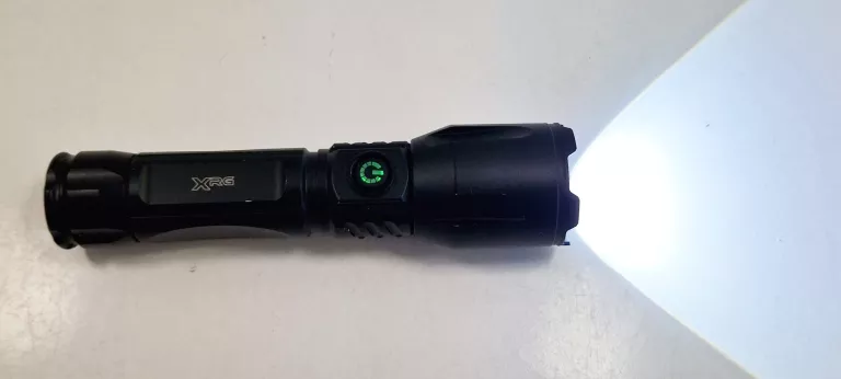 latarka-akumulatorowa-xrg-m1500-zoom-1800-lumenow-marka-248811-1940572