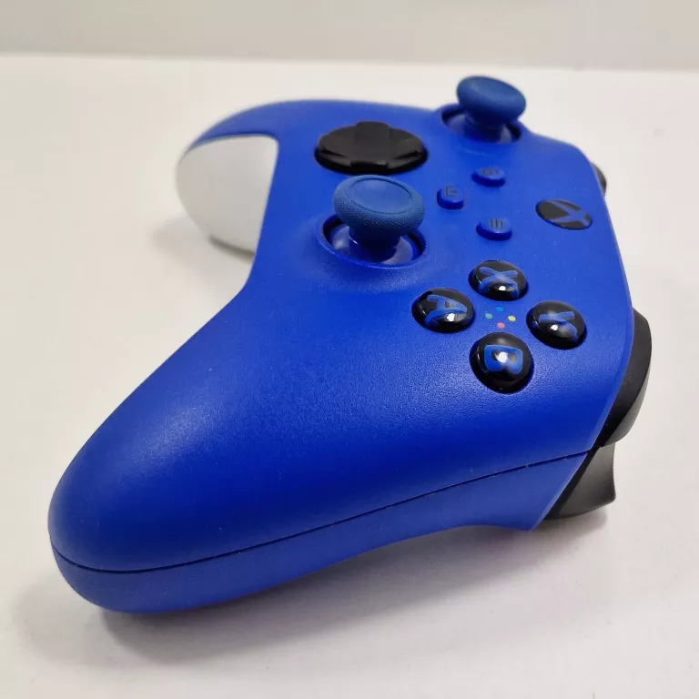 microsoft-xbox-series-pad-bezprzewodowy-niebieski-kod-producenta-qau-00009