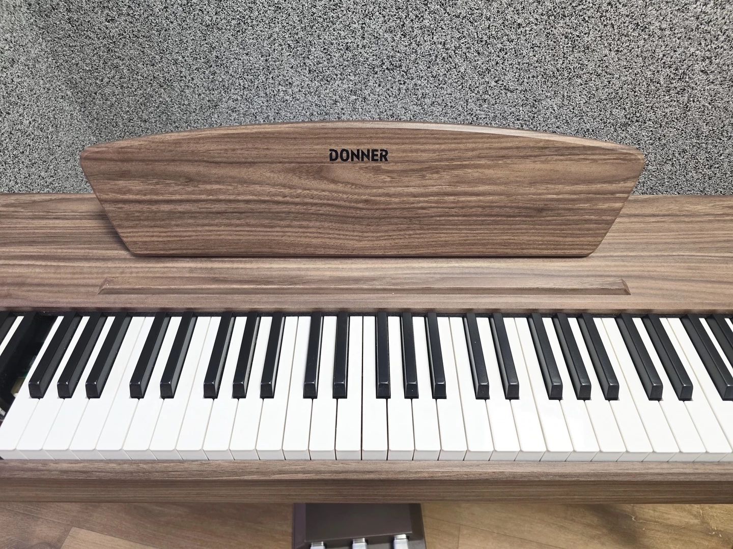 pianino-elektroniczne-donner-ddp-80-e-piano-kolor-orzech-faktura-vat-23-kod-producenta-ddp-80