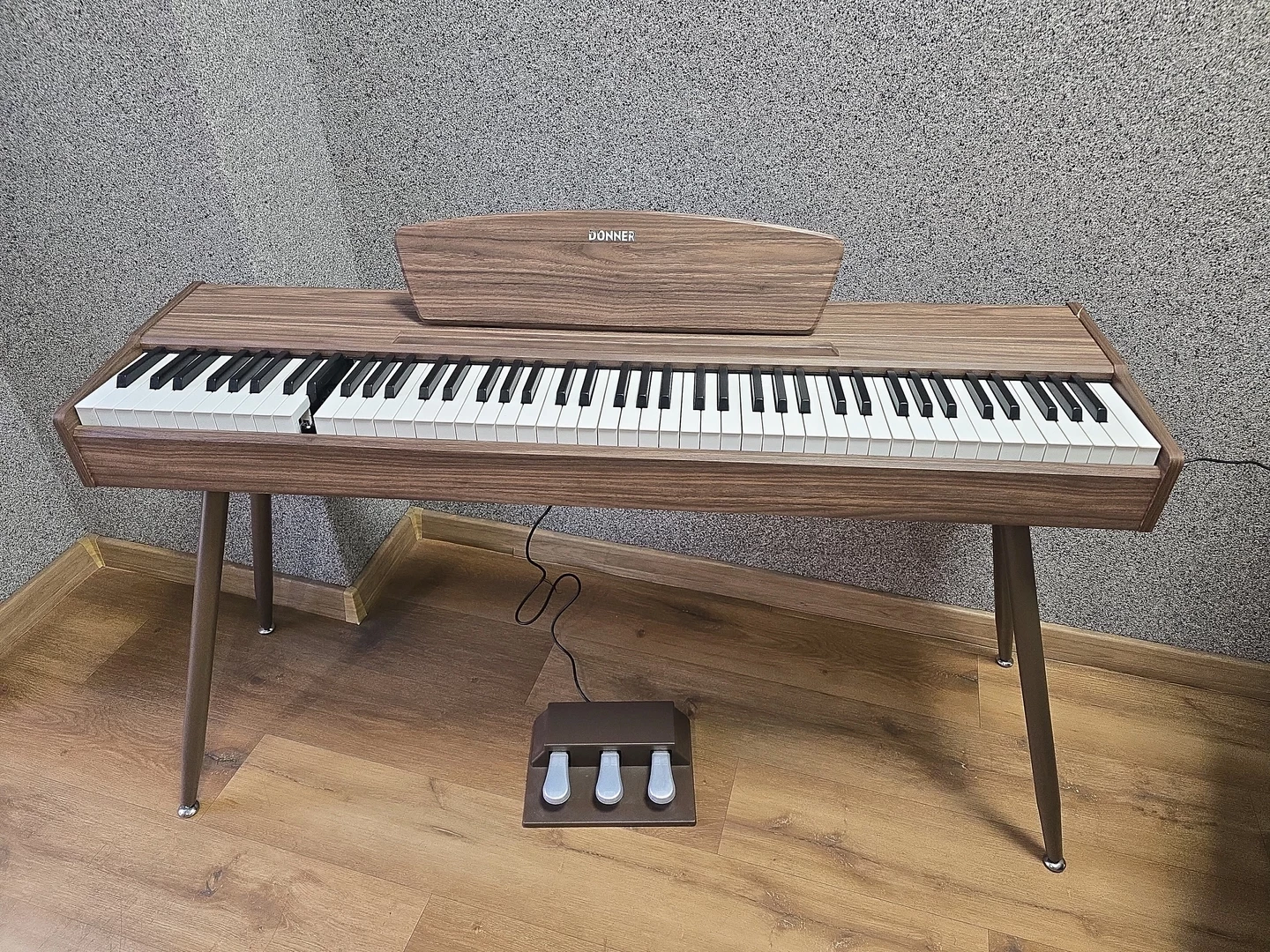 pianino-elektroniczne-donner-ddp-80-e-piano-kolor-orzech-faktura-vat-23-legionow-3-grudziadz