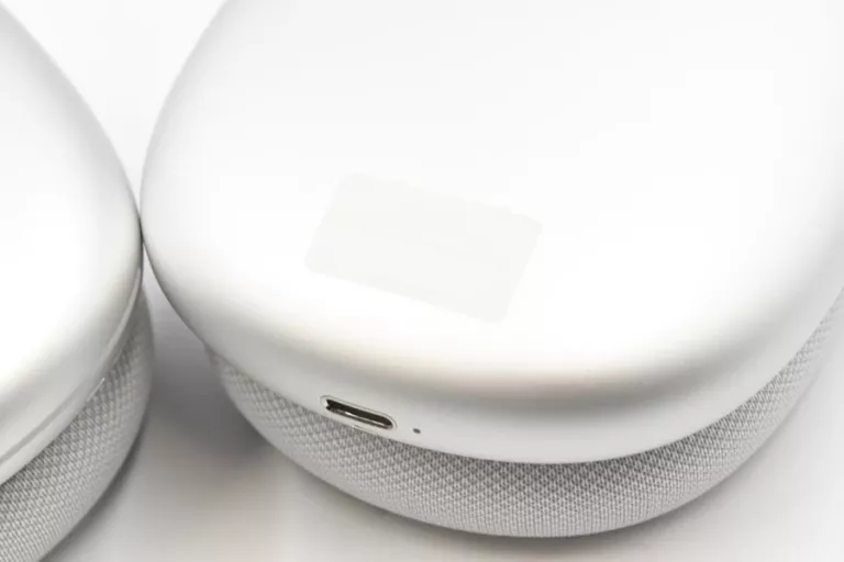 sluchawki-apple-airpods-max-1-srebrne-lightning-rodzaj-sluchawek-203681-217745