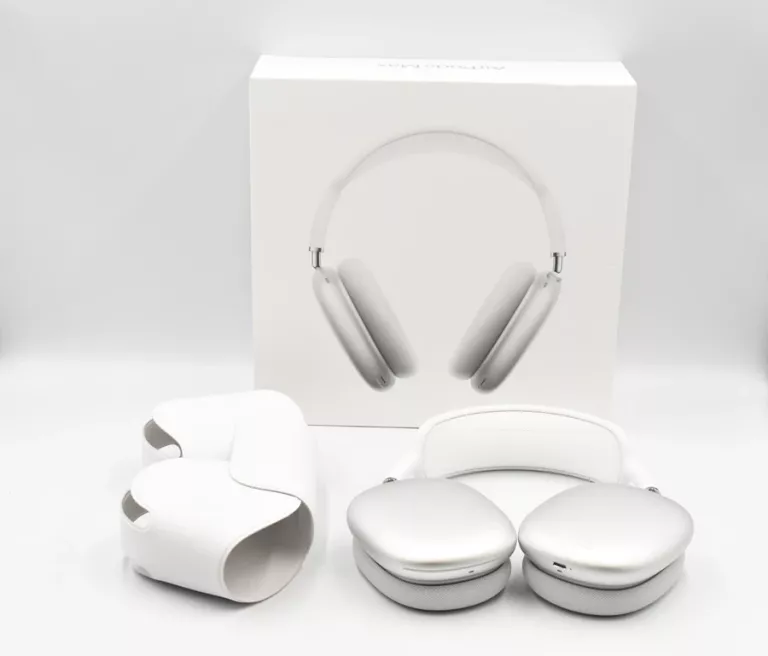 sluchawki-apple-airpods-max-1-srebrne-lightning-targowa-72-warszawa