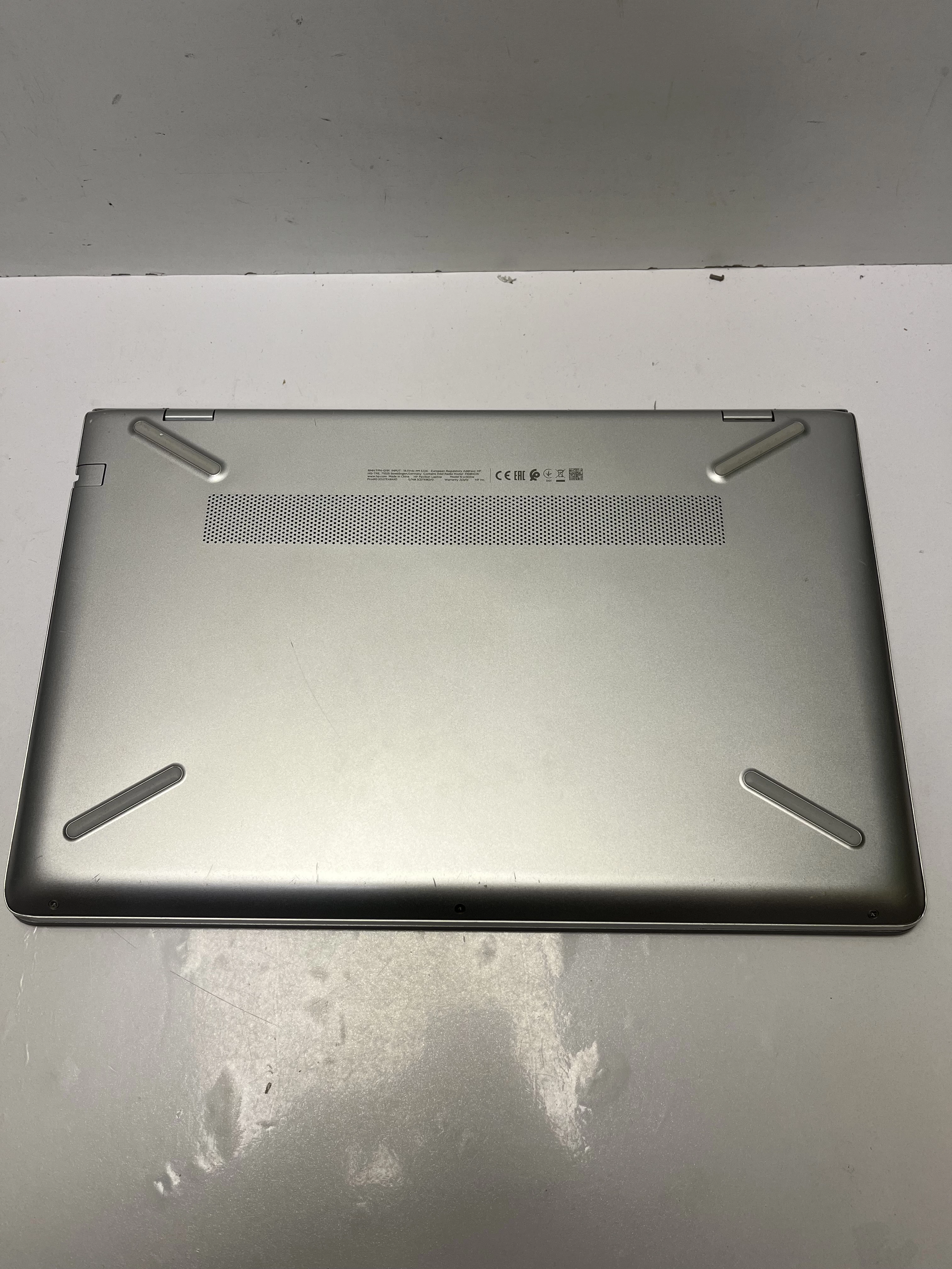 laptop-hp-pavilion-15-cc502nw-i5-7200u-8gb-ram-1tb-hdd-gtx-940mx-rodzaj-karty-graficznej-1234-2